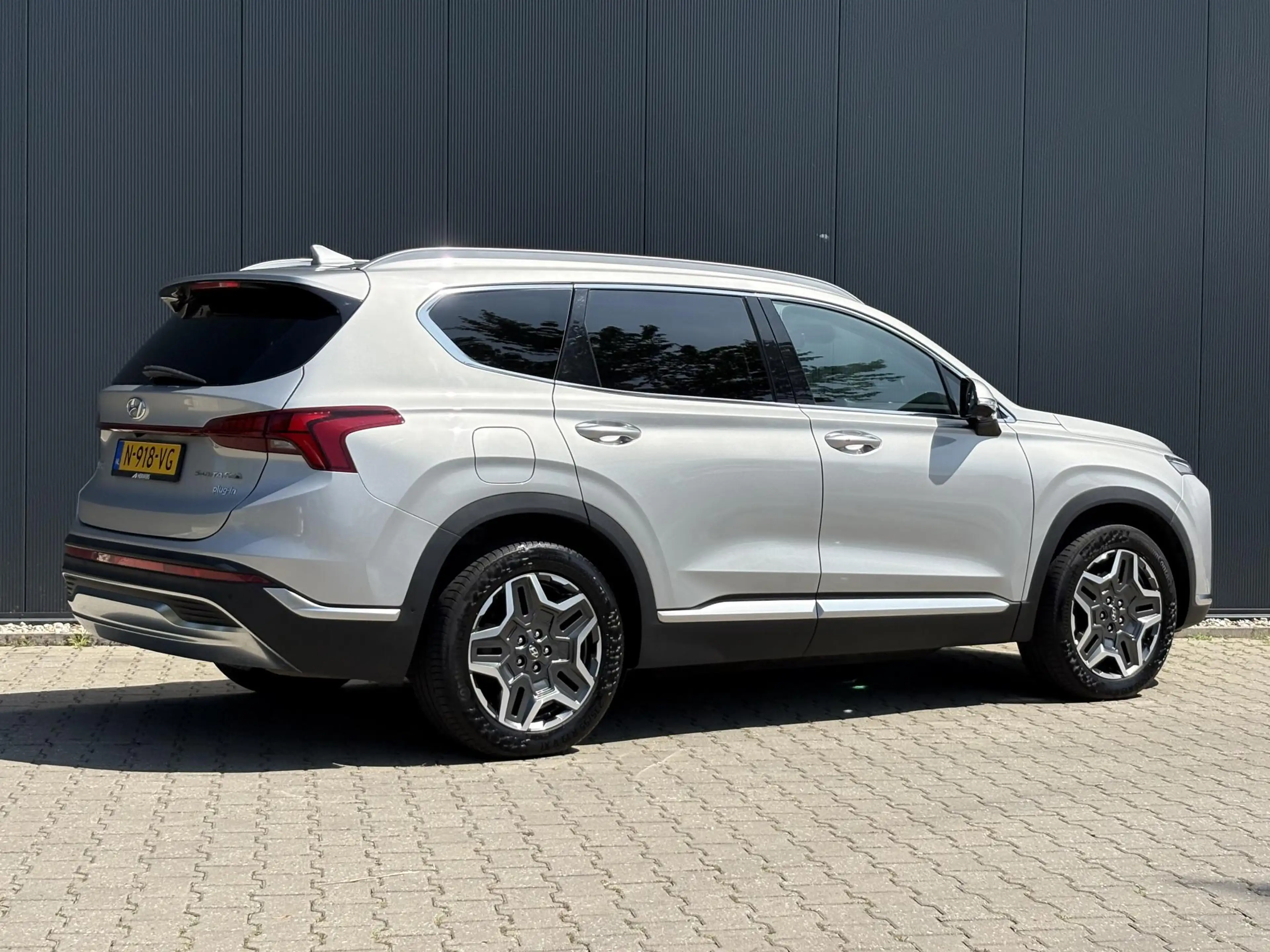 Hyundai SANTA FE 1.6 T-GDI PHEV Premium Sky 7p. SOH 100% / Elektris — photo 2