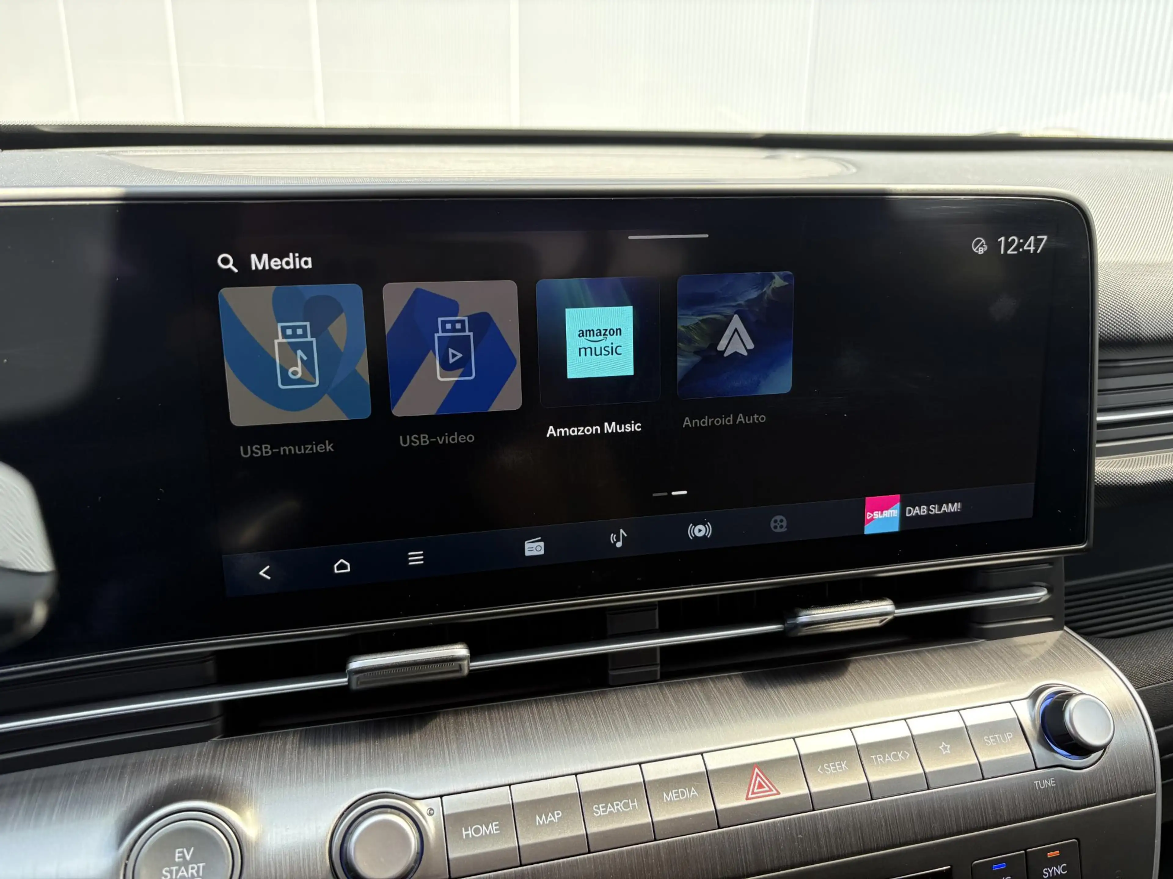 Hyundai SANTA FE 1.6 T-GDI PHEV Premium Sky 7p. SOH 100% / Elektris — photo 8