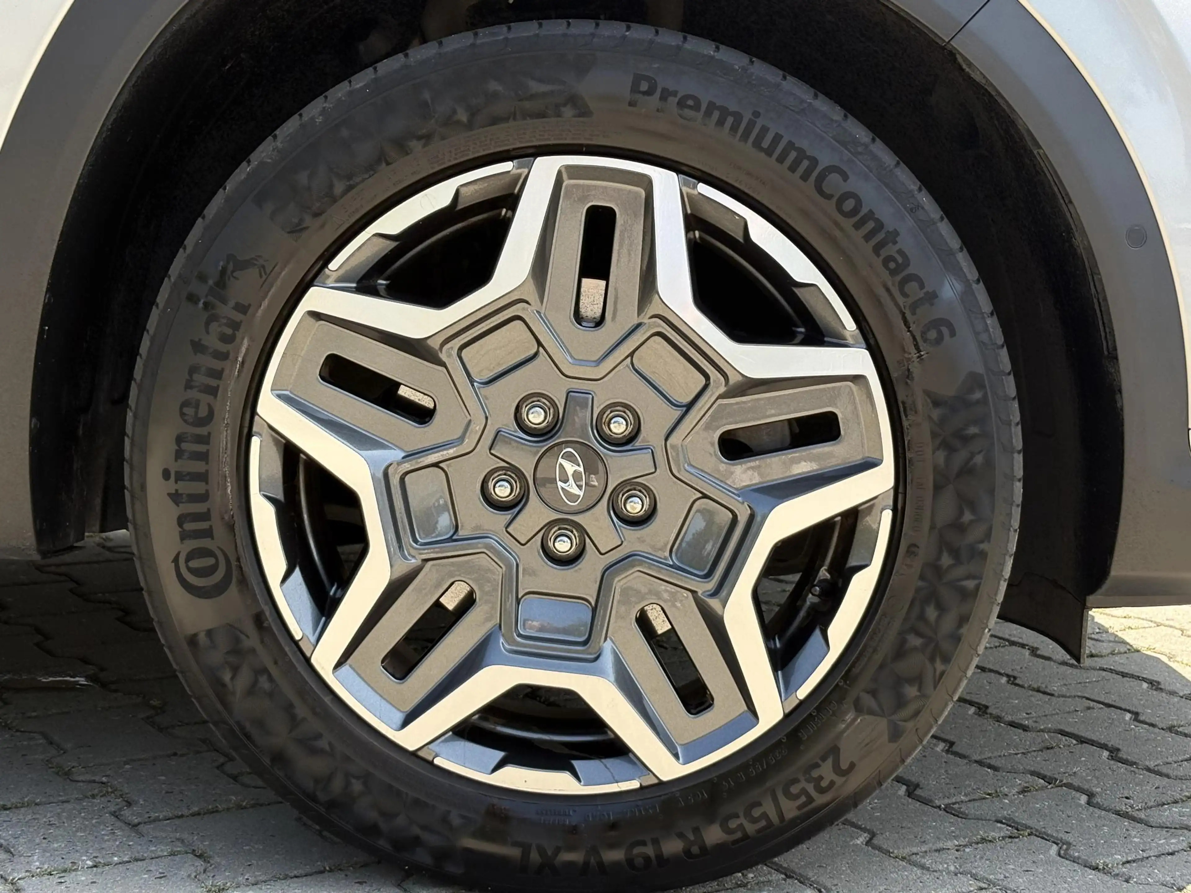 Hyundai SANTA FE 1.6 T-GDI PHEV Premium Sky 7p. SOH 100% / Elektris — photo 11