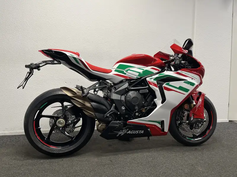 MV Agusta F3 - foto 6