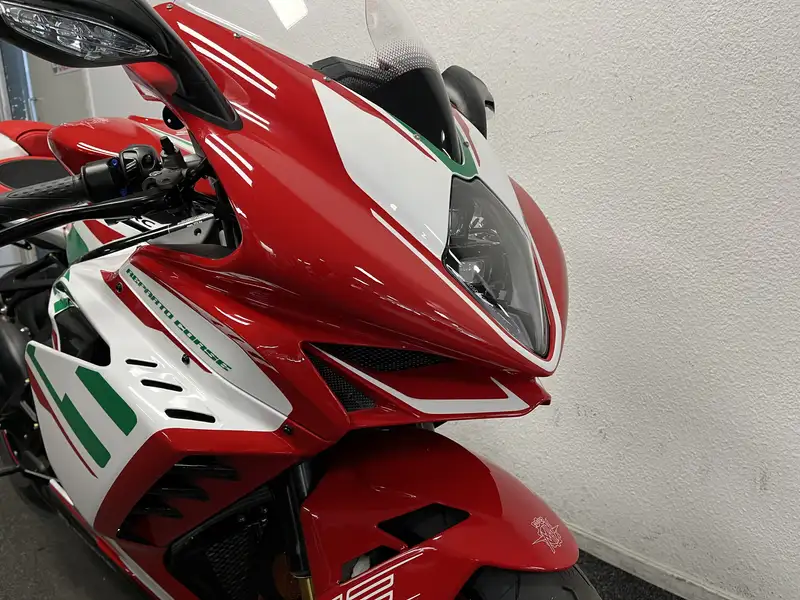 MV Agusta F3 - foto 4