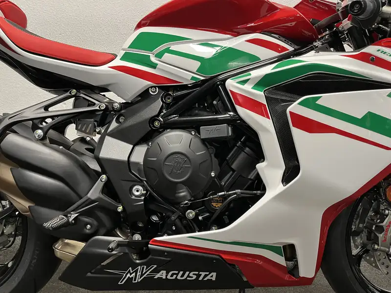 MV Agusta F3 - foto 8