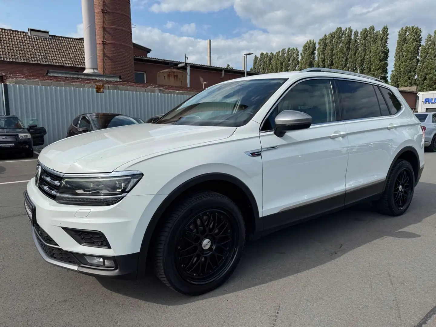 Volkswagen Tiguan Allspace Tiguan *ALLSPACE*HIGHLINE*4MOTION*DSG*AHK*MWST* White - 1