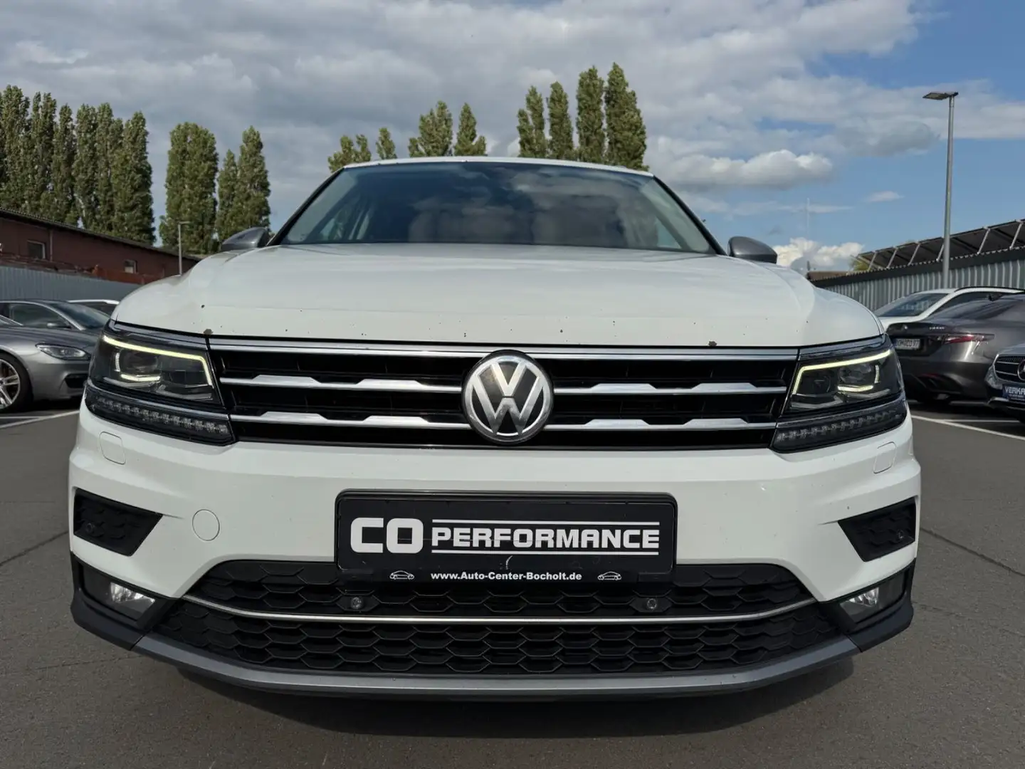 Volkswagen Tiguan Allspace Tiguan *ALLSPACE*HIGHLINE*4MOTION*DSG*AHK*MWST* White - 2