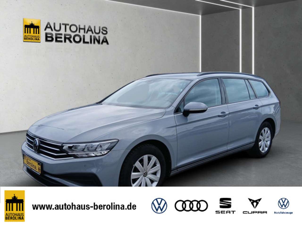 Volkswagen Passat Variant 2023 — 1.5 TSI Conceptline DSG *R-CAM*