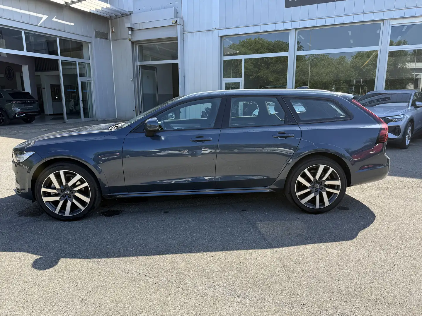 Volvo V90 Cross Country V90 Cross Country 2.0 b5 Business Pro awd auto Blu/Azzurro - 2