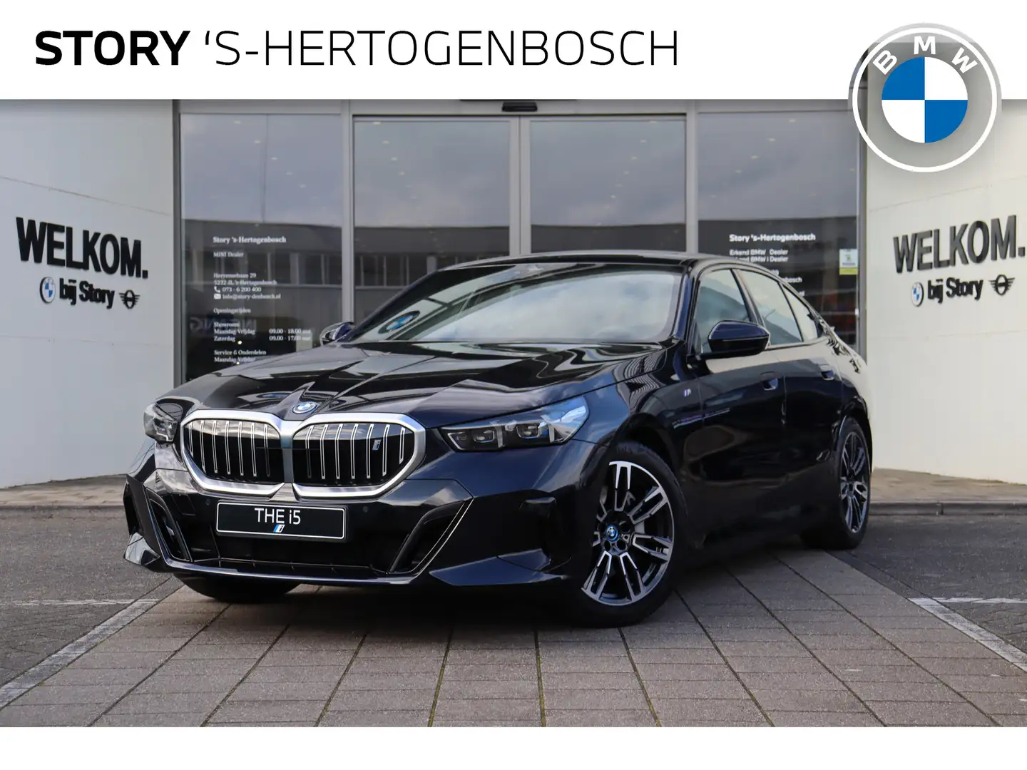 BMW i5 eDrive40 M Sport 84 kWh / Adaptieve LED / Parking Zwart - 1