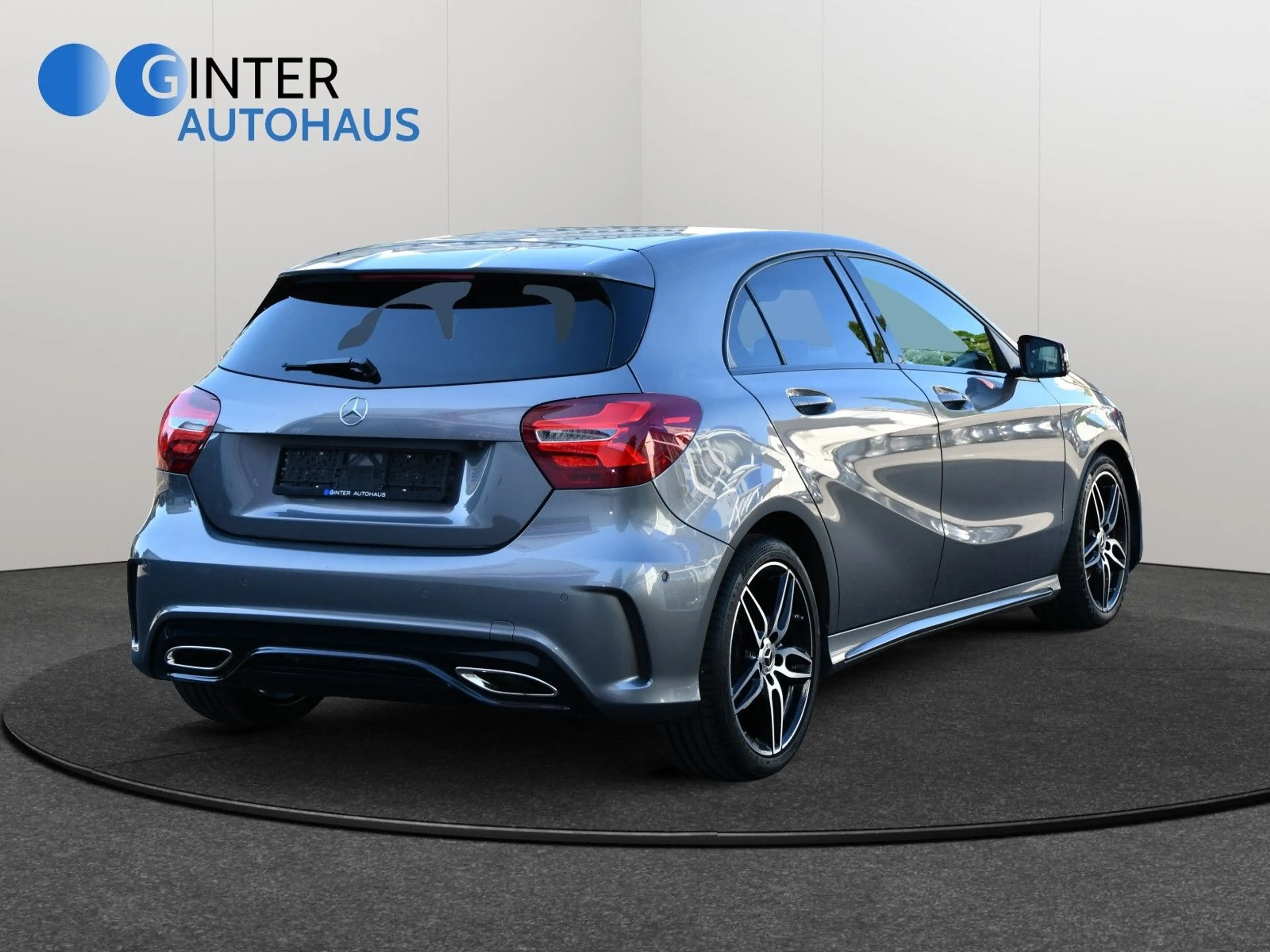 Mercedes-Benz A 200 BlueEfficiency AMG/Sport-Paket*aus 1.Hand* — photo 4