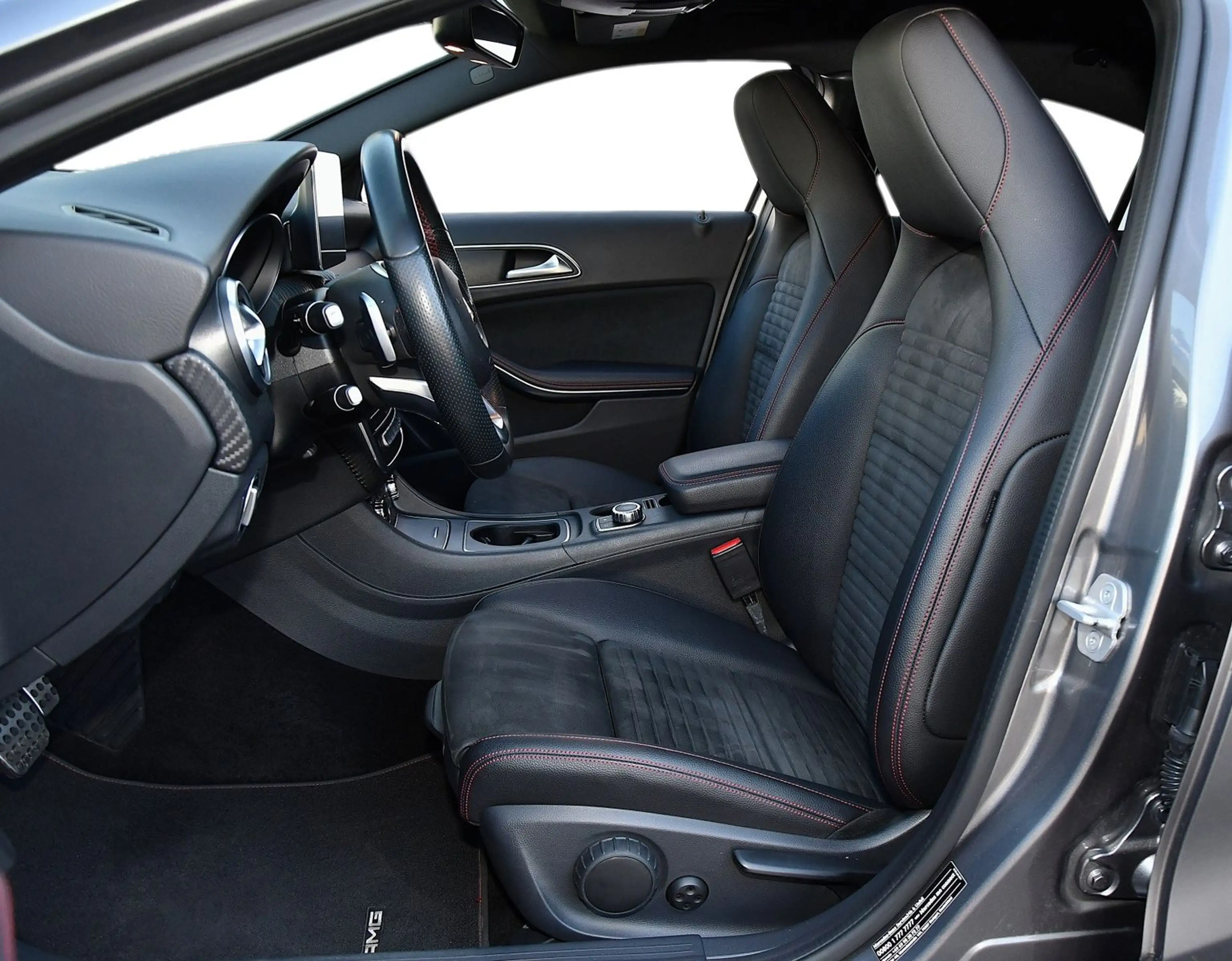 Mercedes-Benz A 200 BlueEfficiency AMG/Sport-Paket*aus 1.Hand* — photo 10
