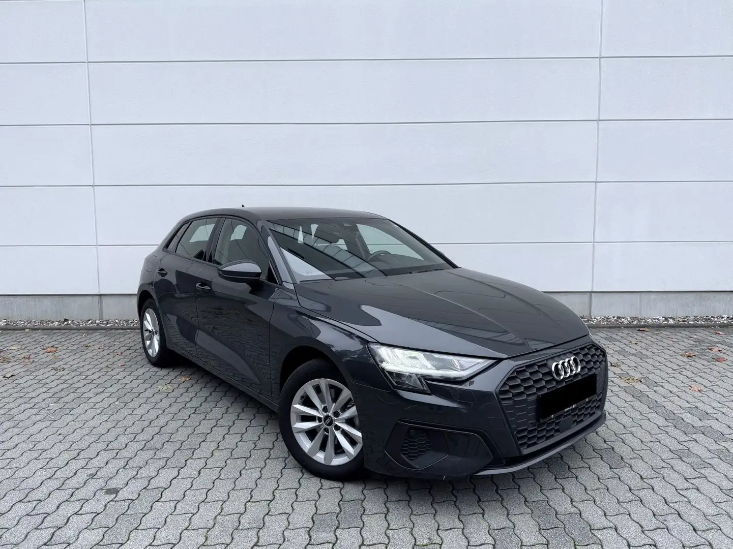 Audi A3 Sportback 30 TDI*AUT*Volldigital*LED* Grau - 2