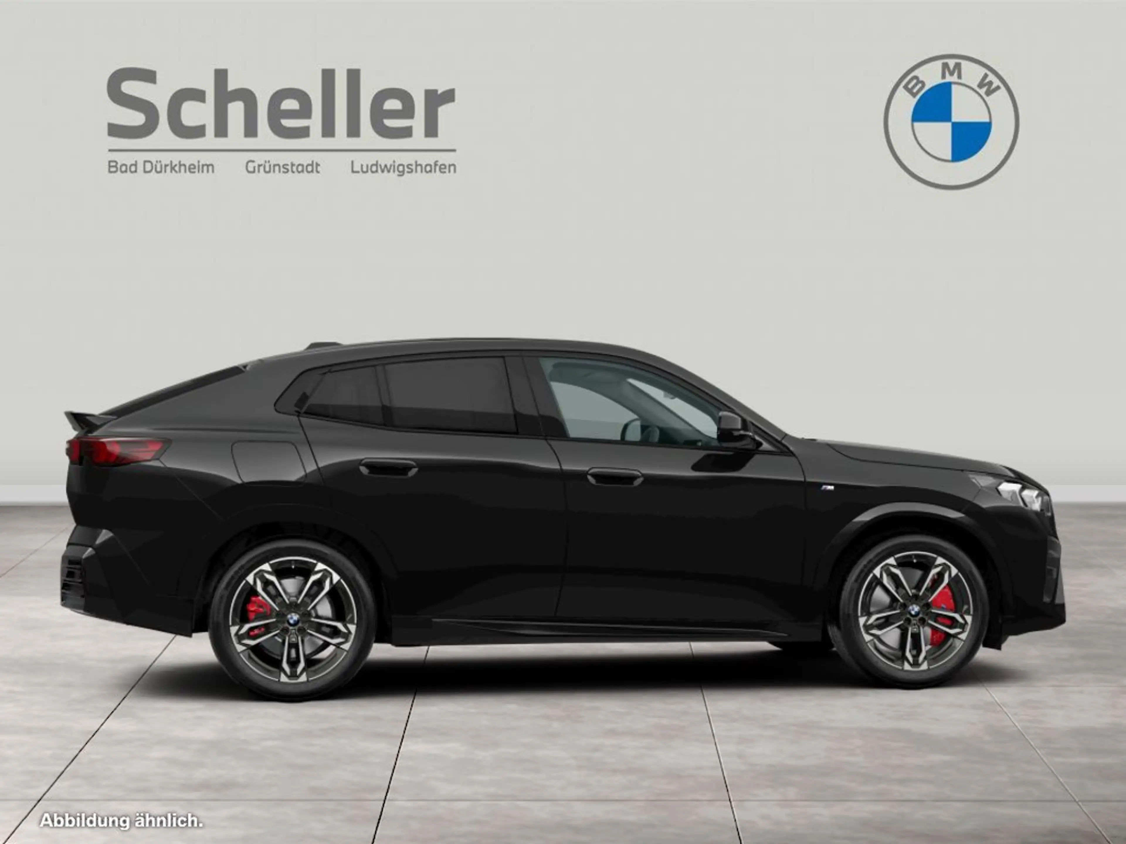 BMW X2 sDrive20i — photo 9