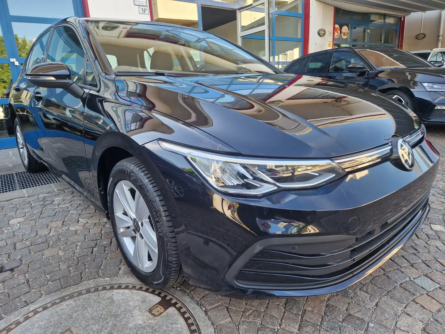 Volkswagen Golf VIII 2.0TDI116Cv Life VirCock ACC LED Neopatentati Nero - 2