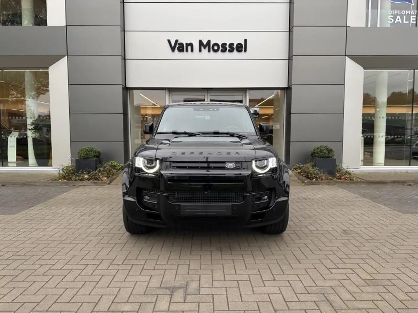 Land Rover Defender 130 D300 X-Dynamic SE AWD Auto. 25.5MY Negro - 2