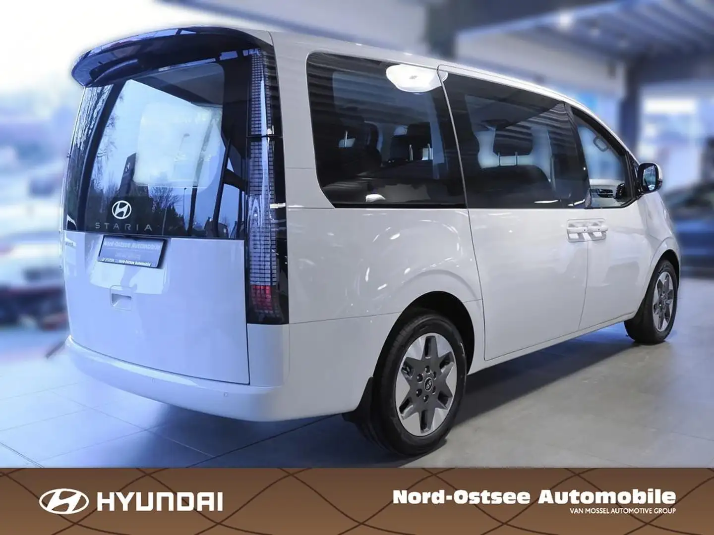 Hyundai STARIA 9-Sitzer TREND Easy Access- Park- Packet Blanc - 2