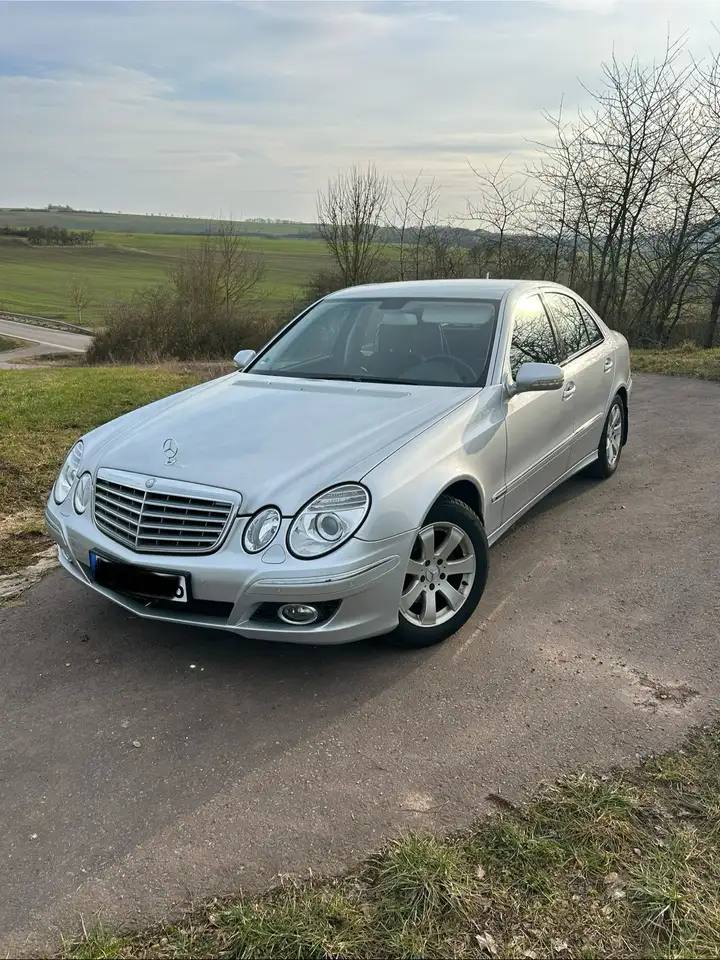 Mercedes-Benz E 280