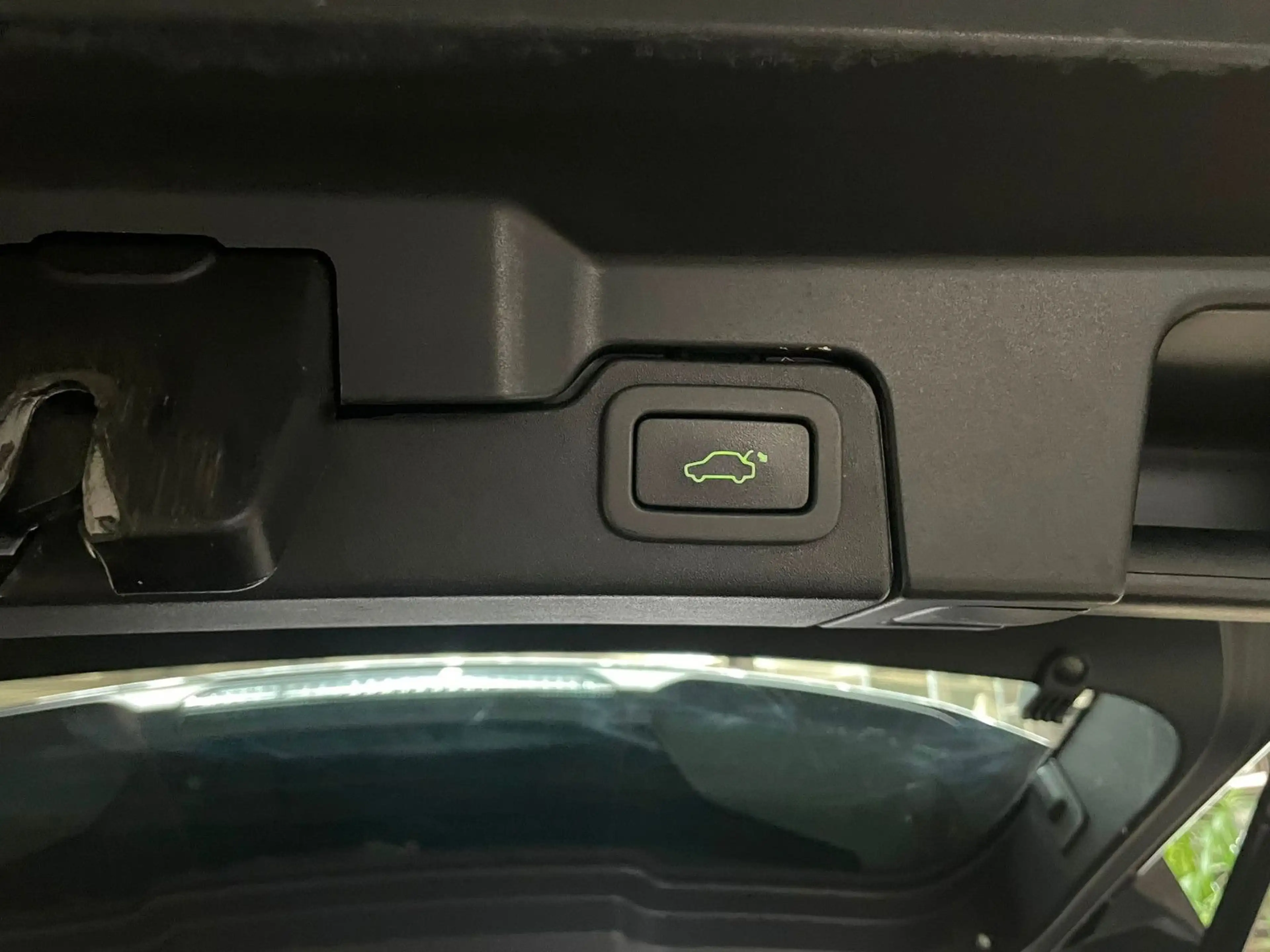 Land Rover Range Rover Evoque Prestige  / Xenon / PANO / — photo 11
