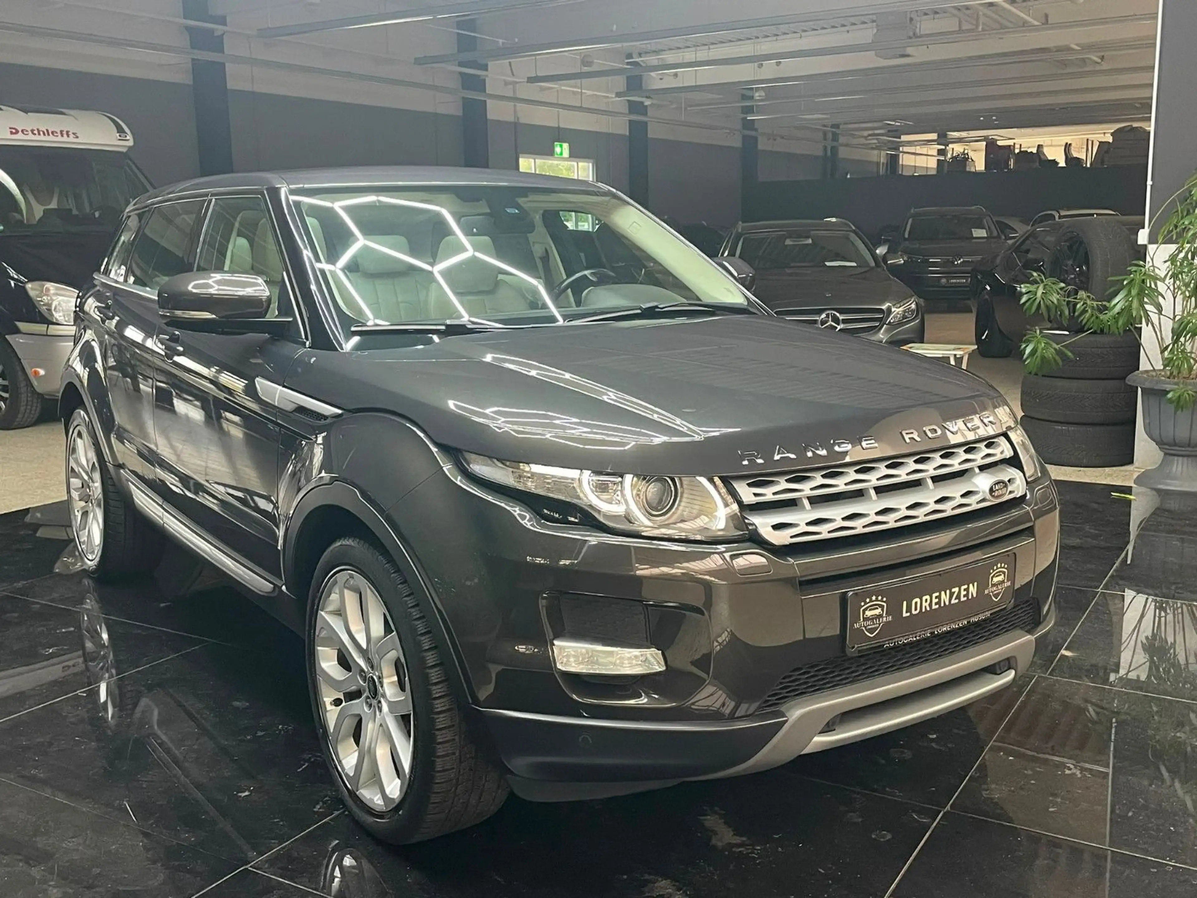 Land Rover Range Rover Evoque Prestige  / Xenon / PANO / — photo 3