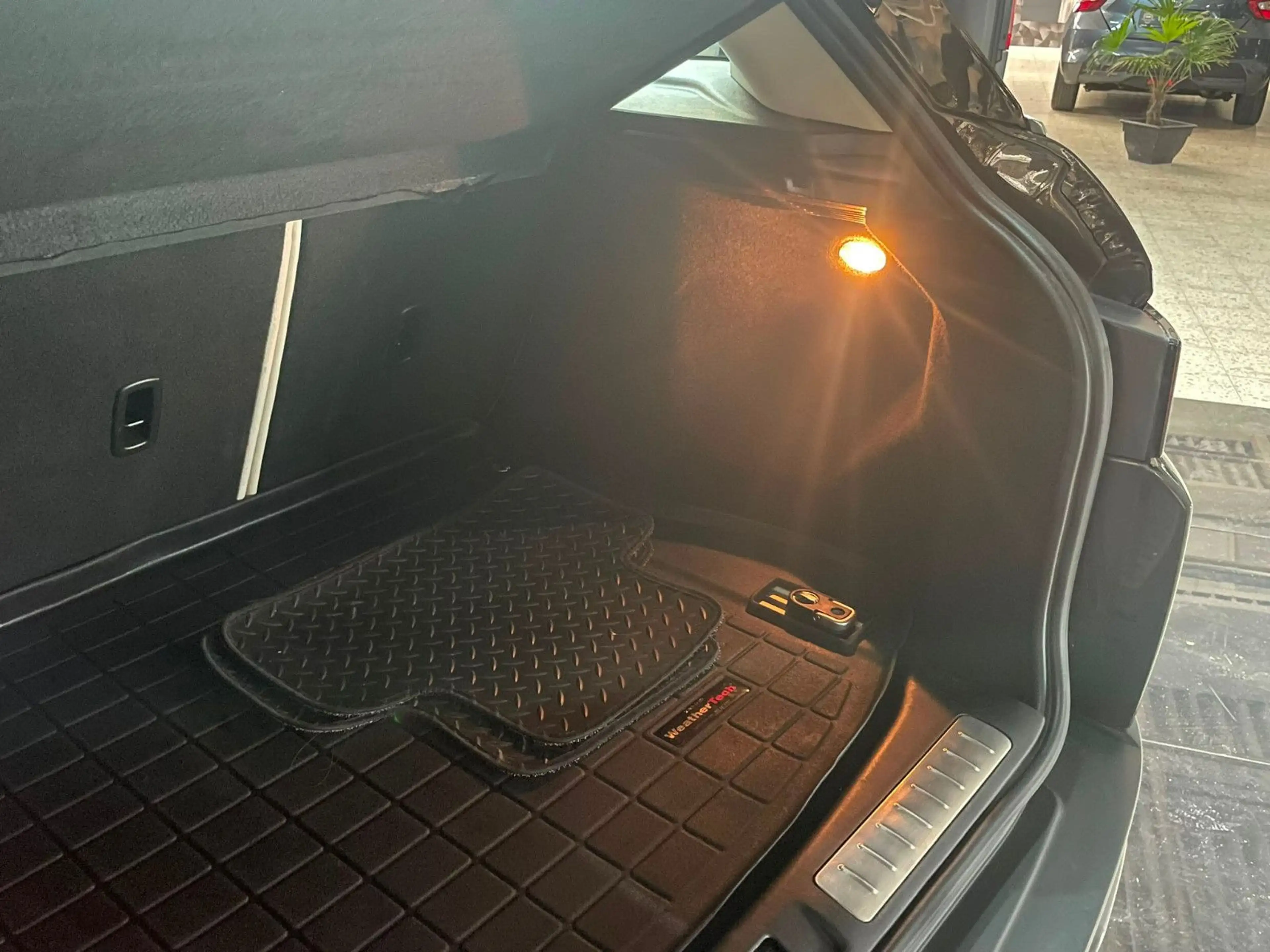 Land Rover Range Rover Evoque Prestige  / Xenon / PANO / — photo 13
