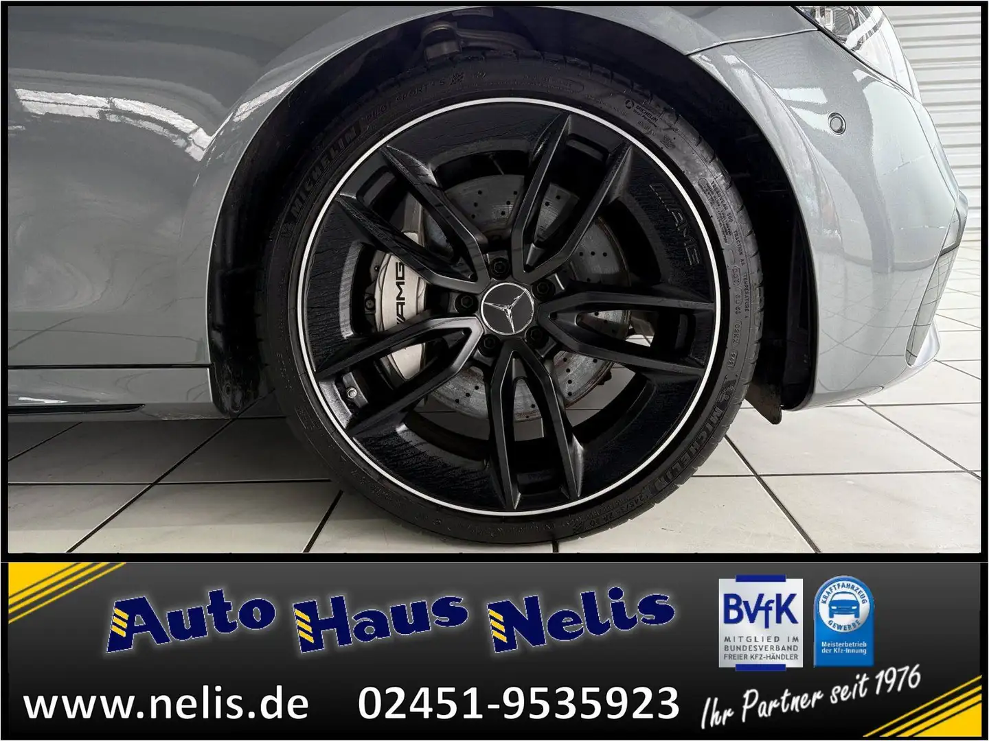 Mercedes-Benz E 53 AMG 4Matic+ BurmesterSound MultibeamLED Pan Šedá - 2