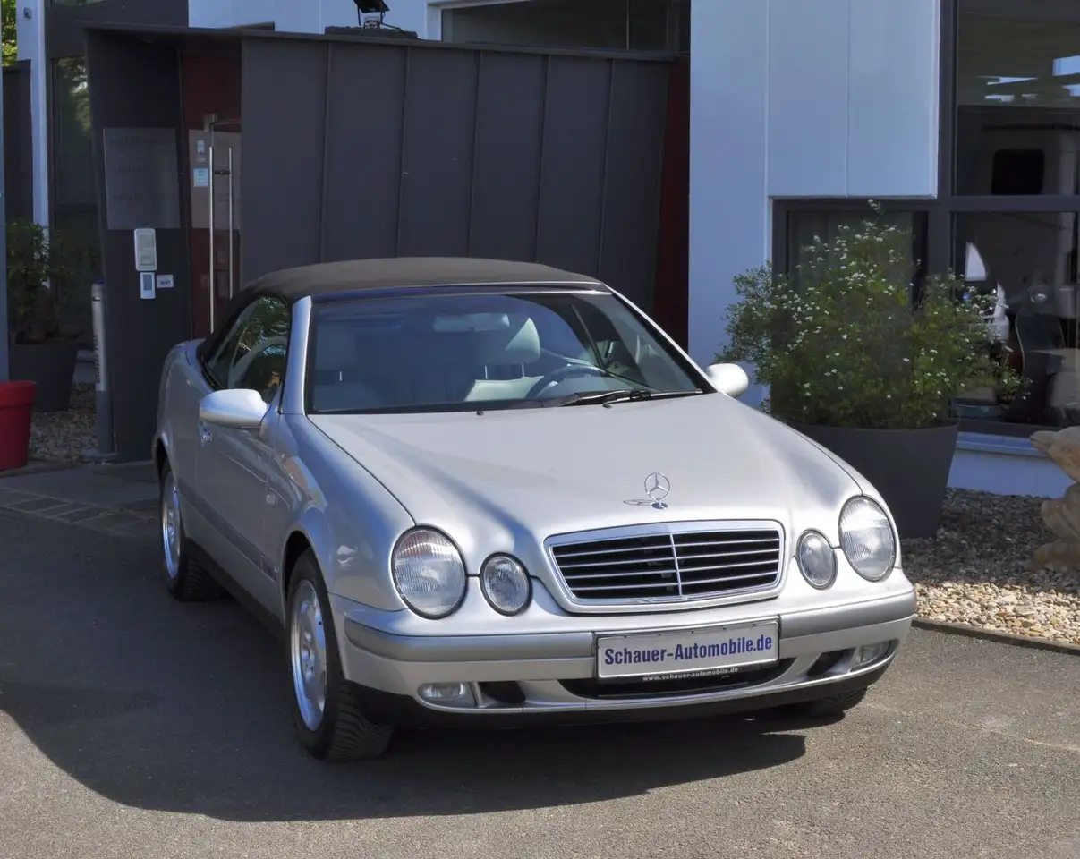 Mercedes-Benz CLK 200 Sport Cabrio 1. Hand mit original 24 TKM, foto 2