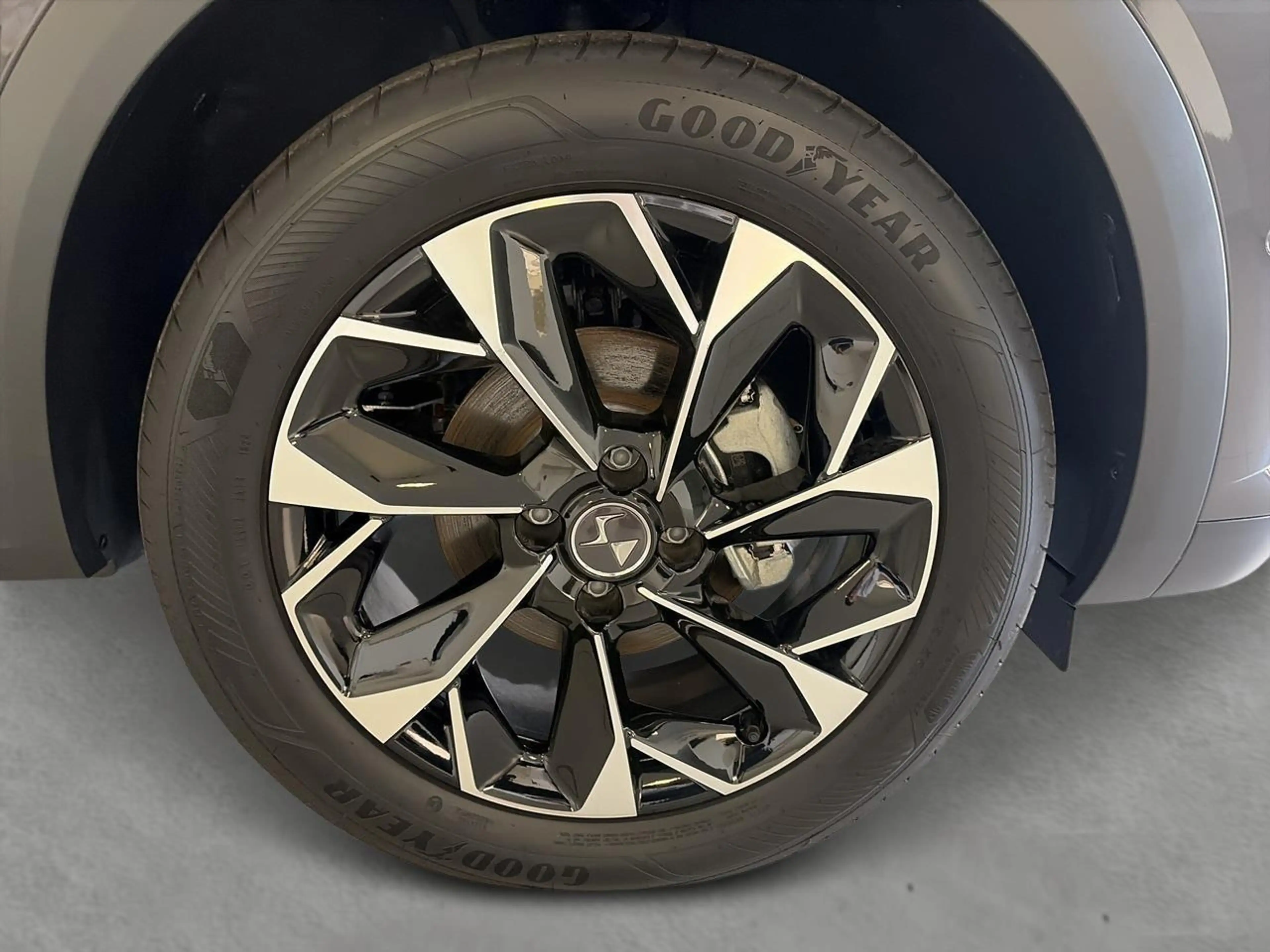 DS Automobiles DS 3 PureTech 130 Auto Antoine de Saint Exupe — photo 6