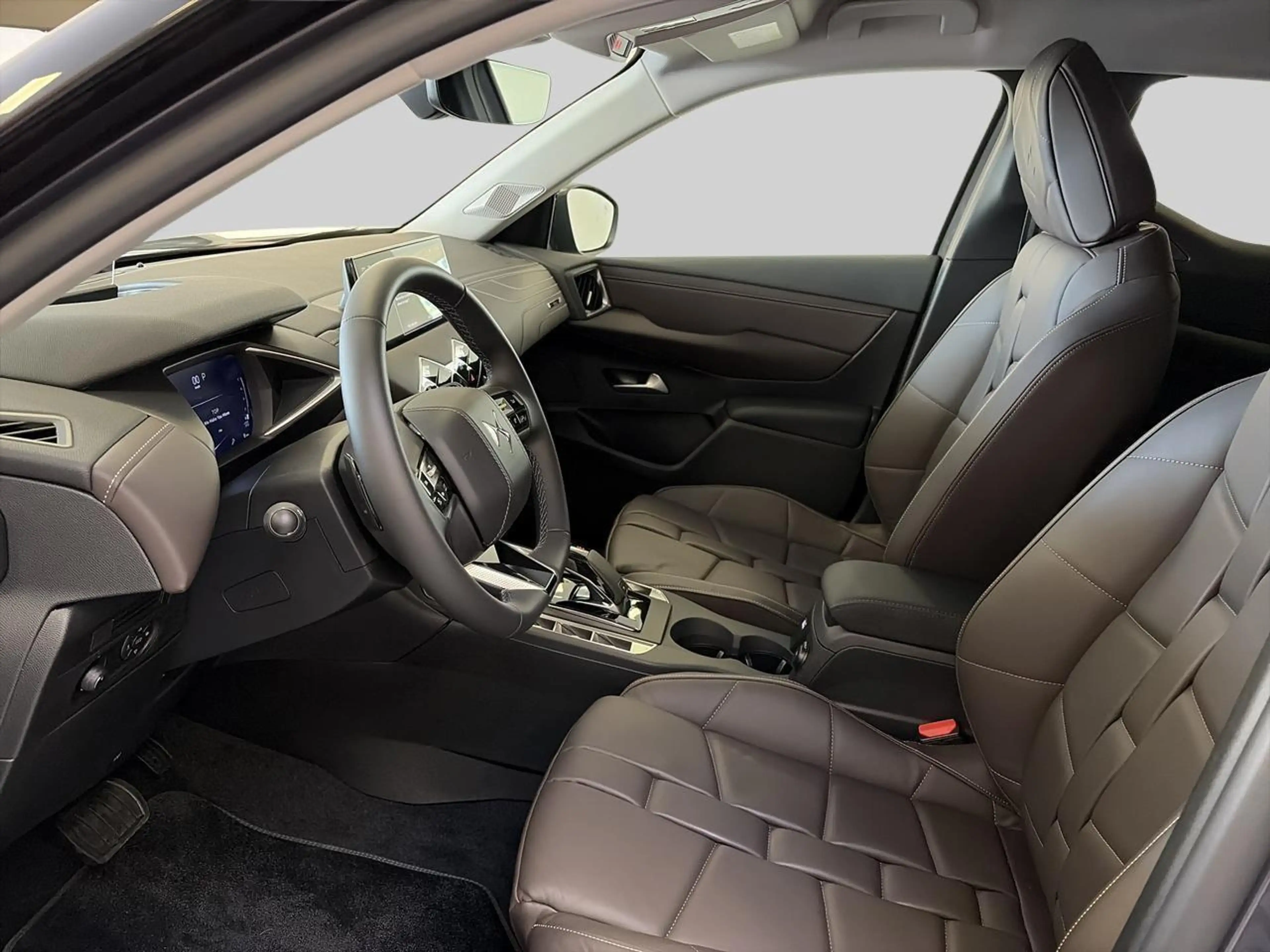 DS Automobiles DS 3 PureTech 130 Auto Antoine de Saint Exupe — photo 8