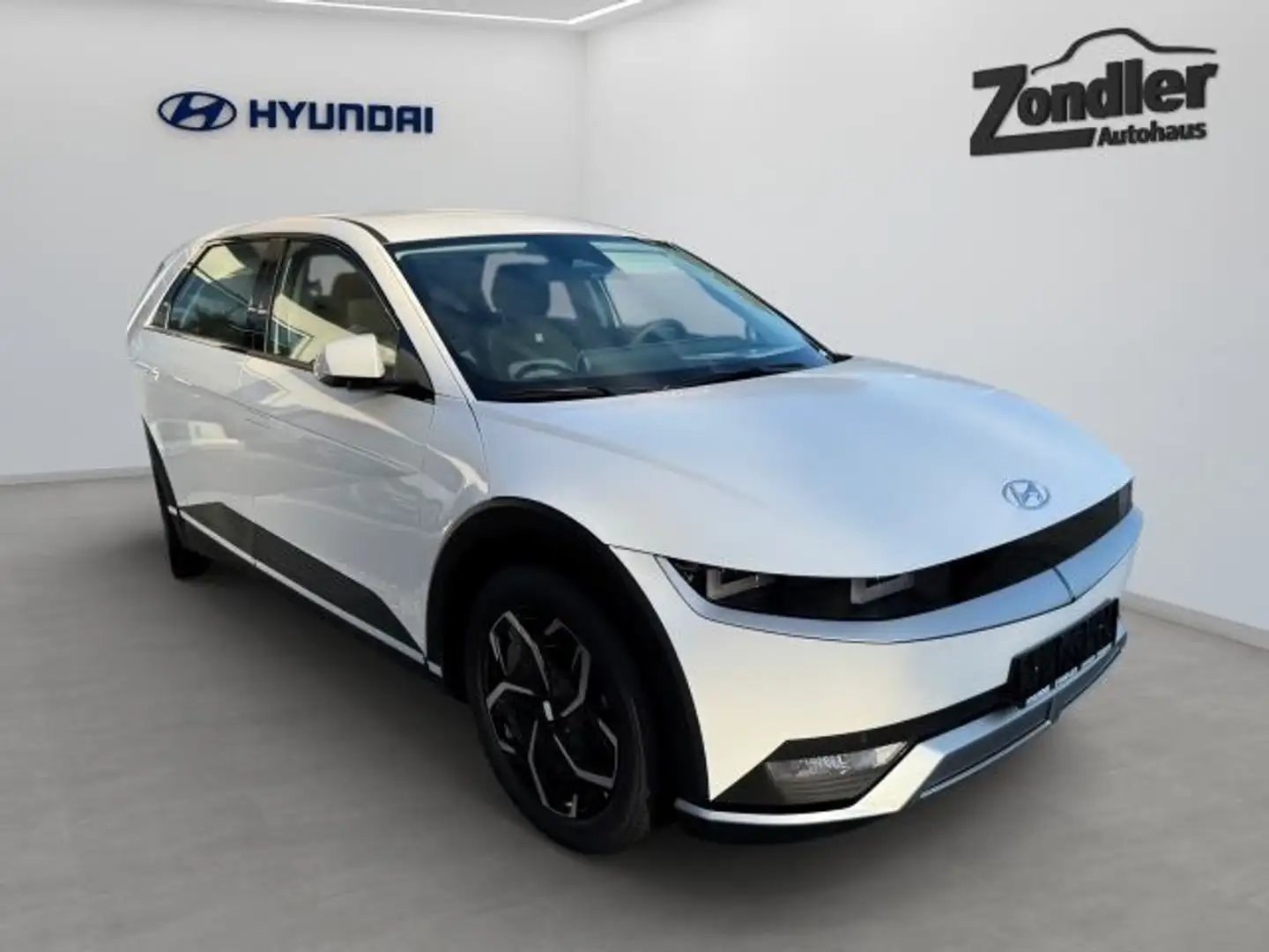 Hyundai IONIQ 5 Dynamiq Elektro 58kWh DYNAMIQ-Paket Navi Digitales Weiß - 2