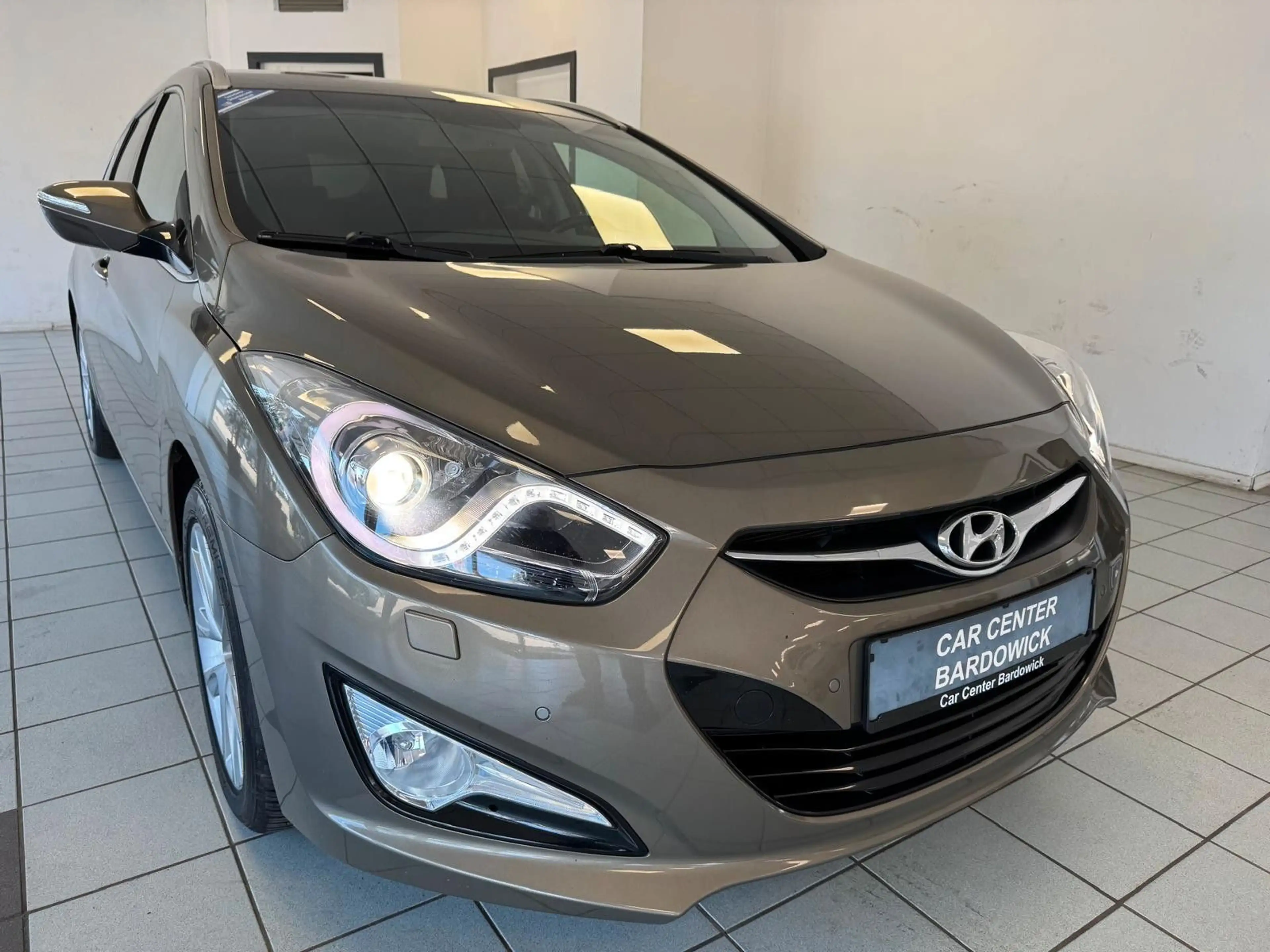 Hyundai i40 cw FIFA World Cup Edition *Anhängerkupplung* — photo 3
