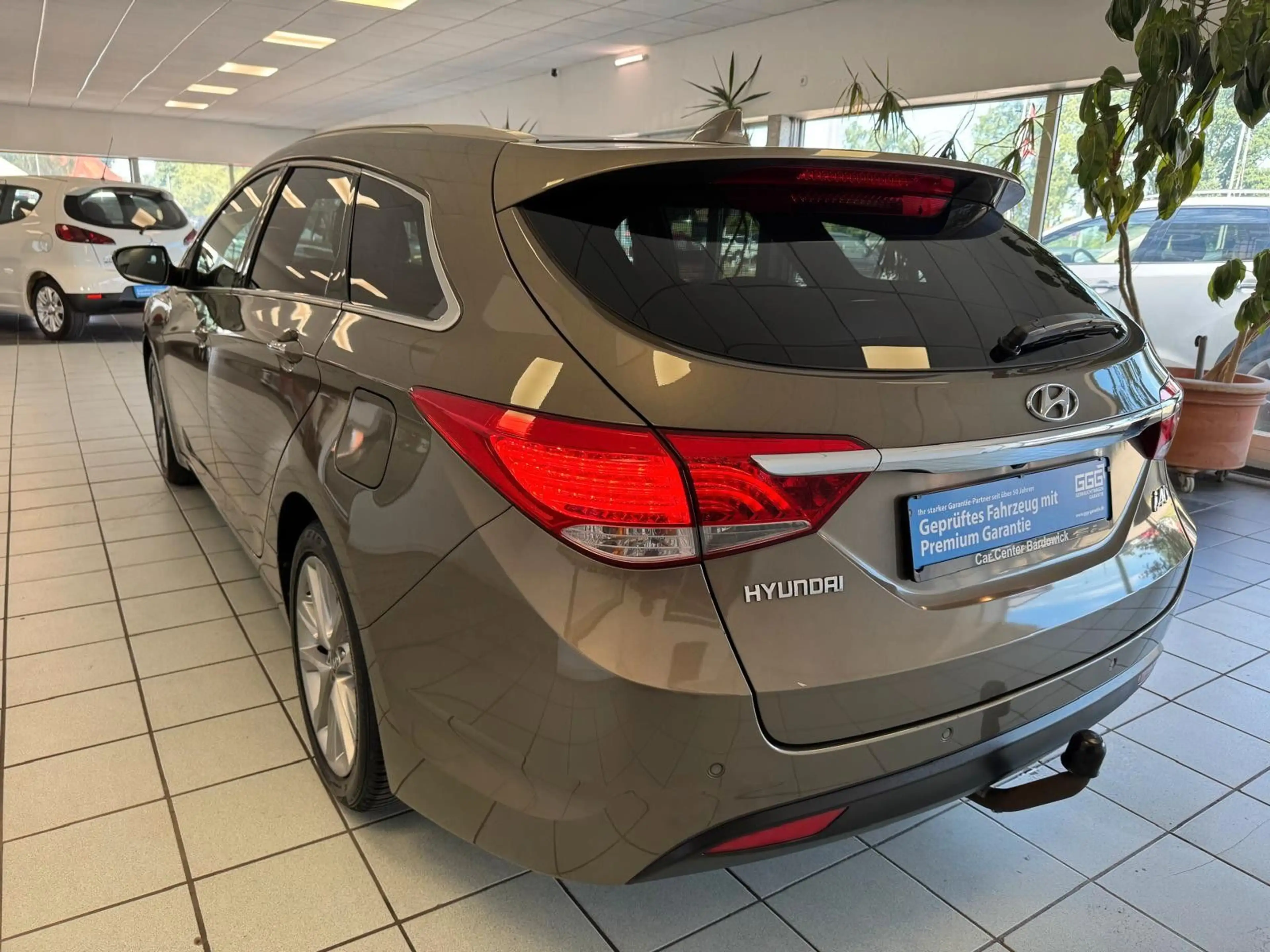 Hyundai i40 cw FIFA World Cup Edition *Anhängerkupplung* — photo 7