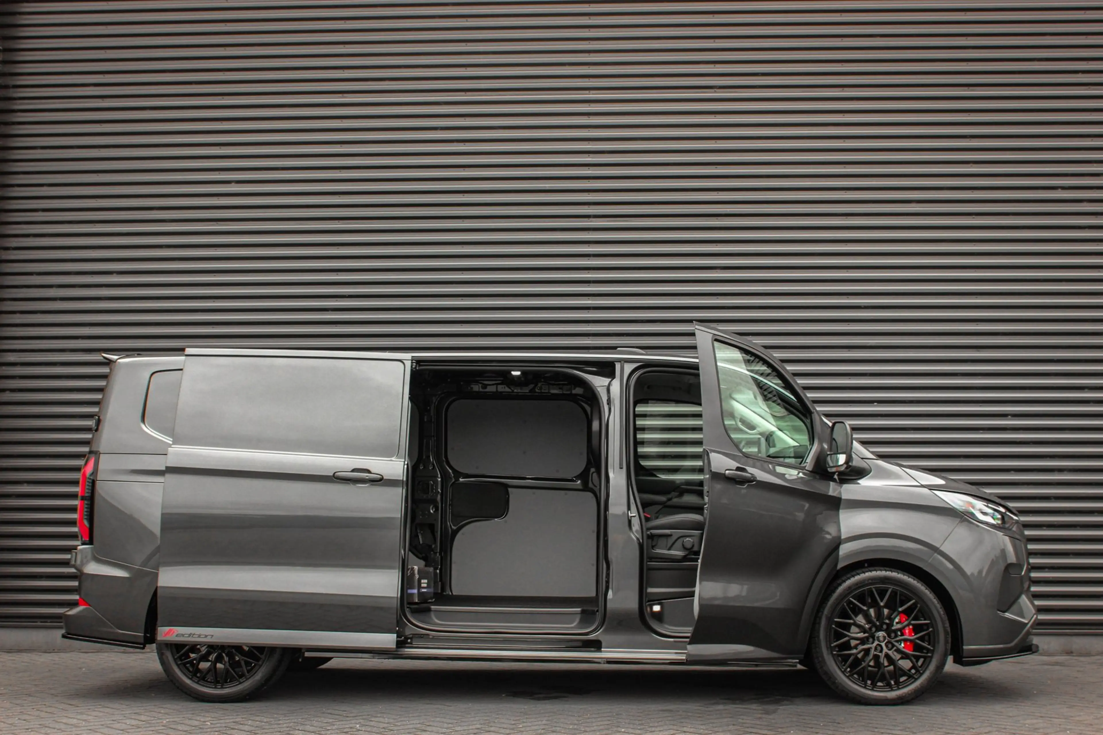 Ford E-Transit Cust. L2H1 Limited 71kWh 218PK 3-ZITS / JB-EDITON — photo 8