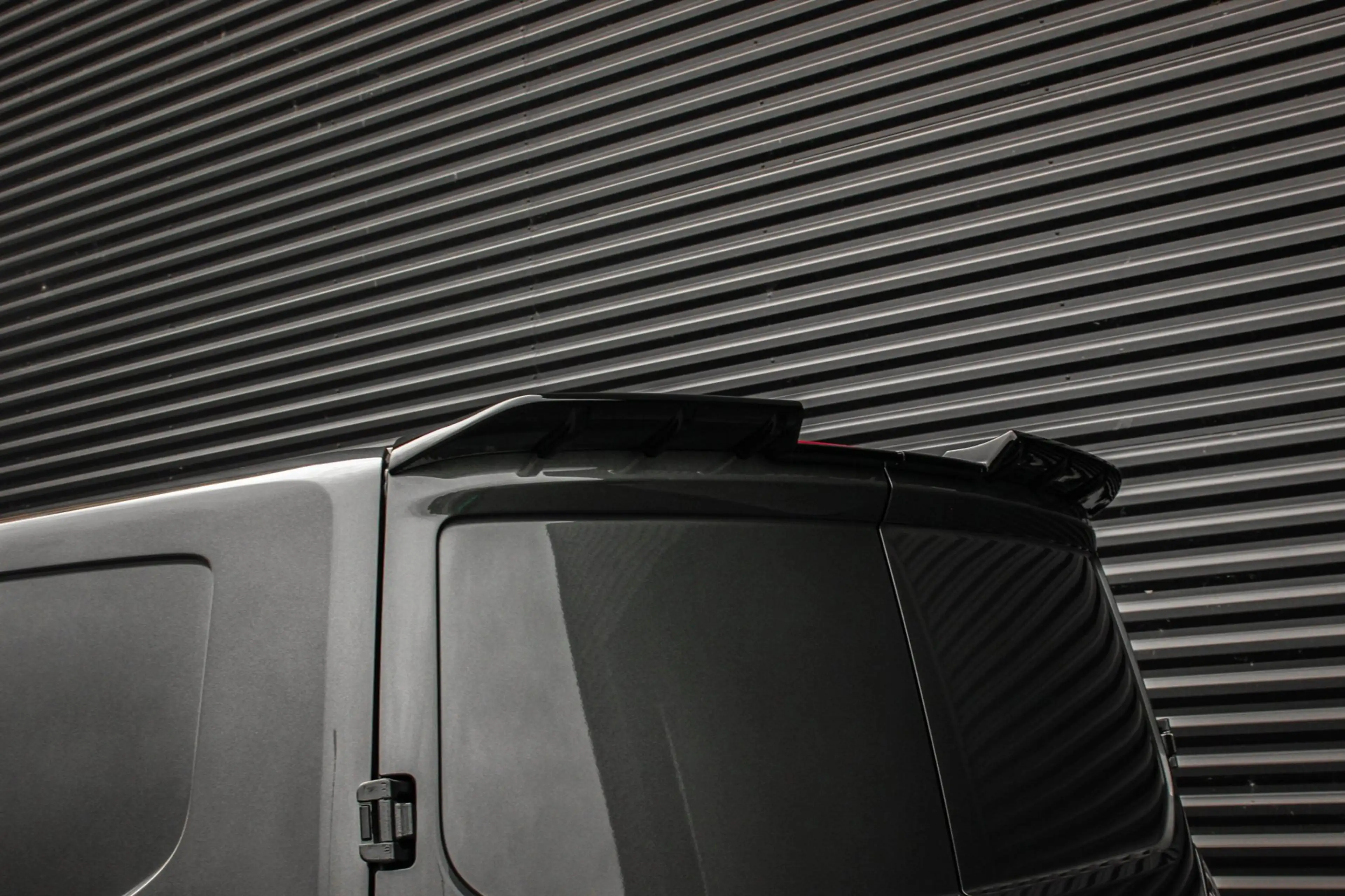 Ford E-Transit Cust. L2H1 Limited 71kWh 218PK 3-ZITS / JB-EDITON — photo 36