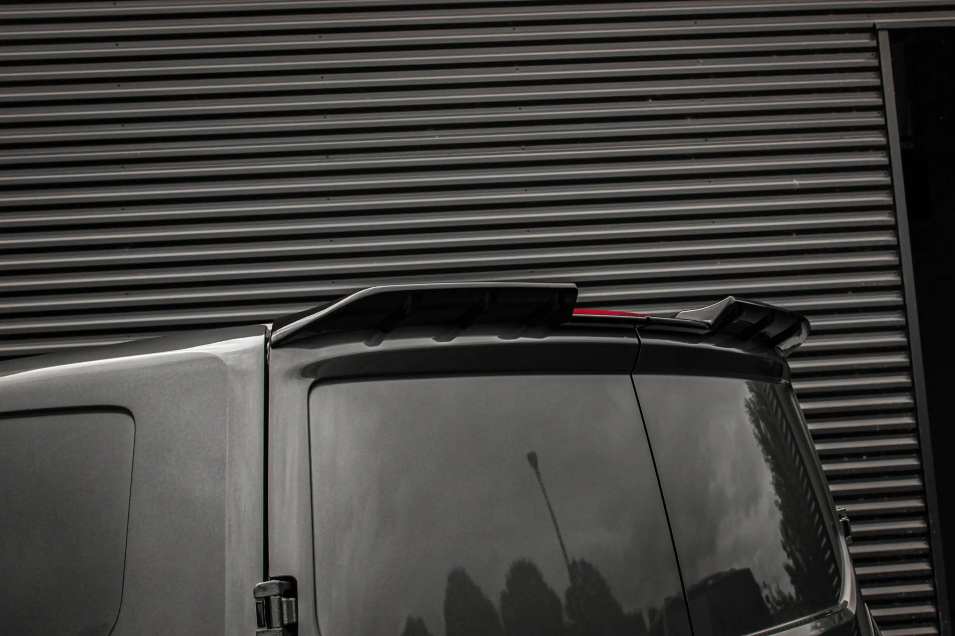 Ford E-Transit Cust. L2H1 Limited 71kWh 218PK 3-ZITS / JB-EDITON — photo 31