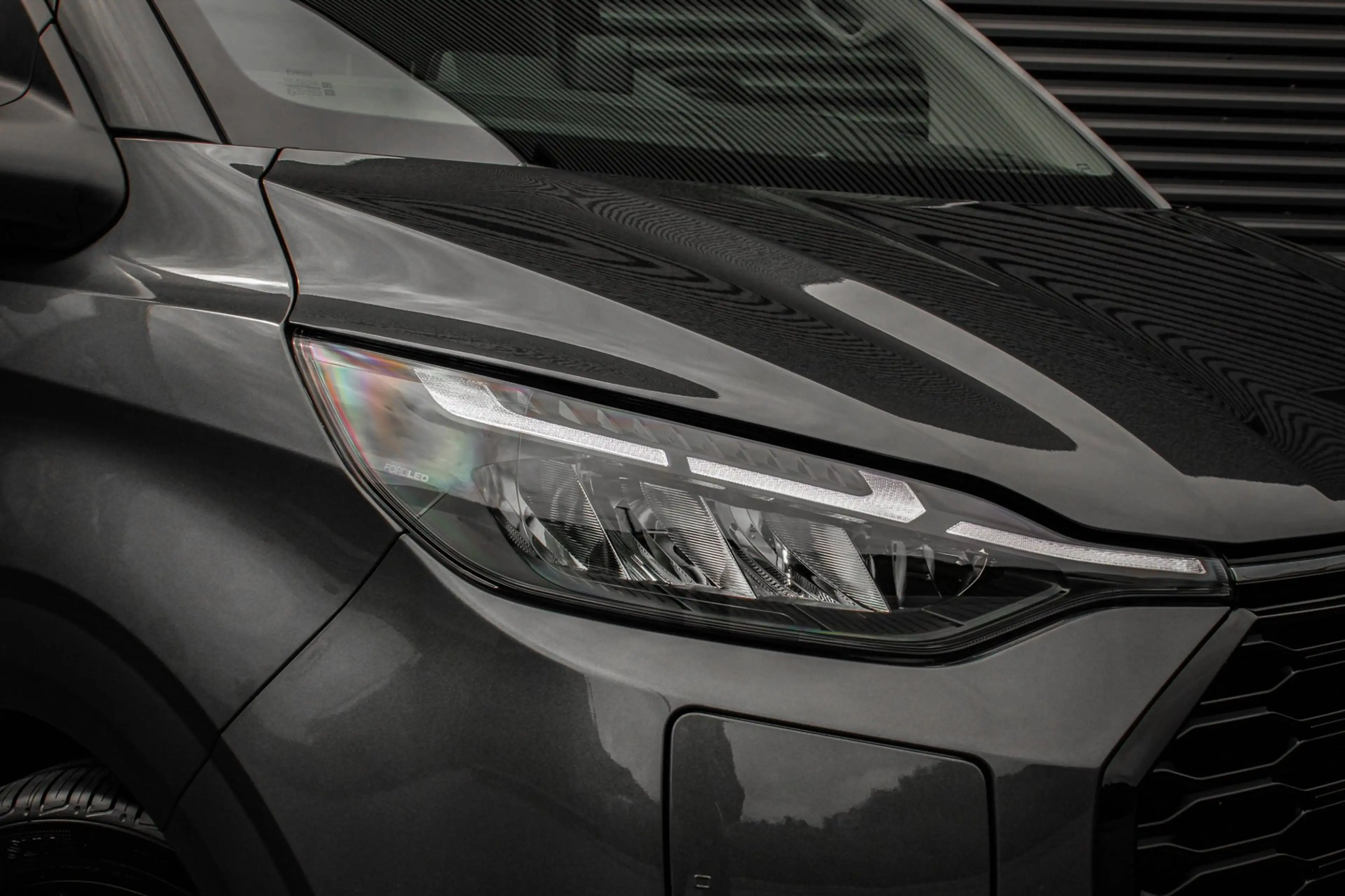 Ford E-Transit Cust. L2H1 Limited 71kWh 218PK 3-ZITS / JB-EDITON — photo 37