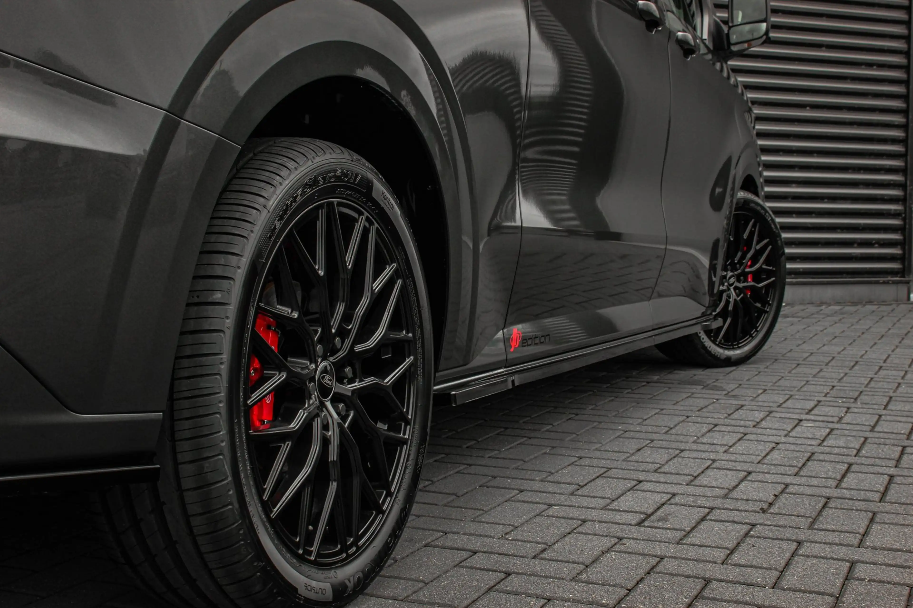 Ford E-Transit Cust. L2H1 Limited 71kWh 218PK 3-ZITS / JB-EDITON — photo 40