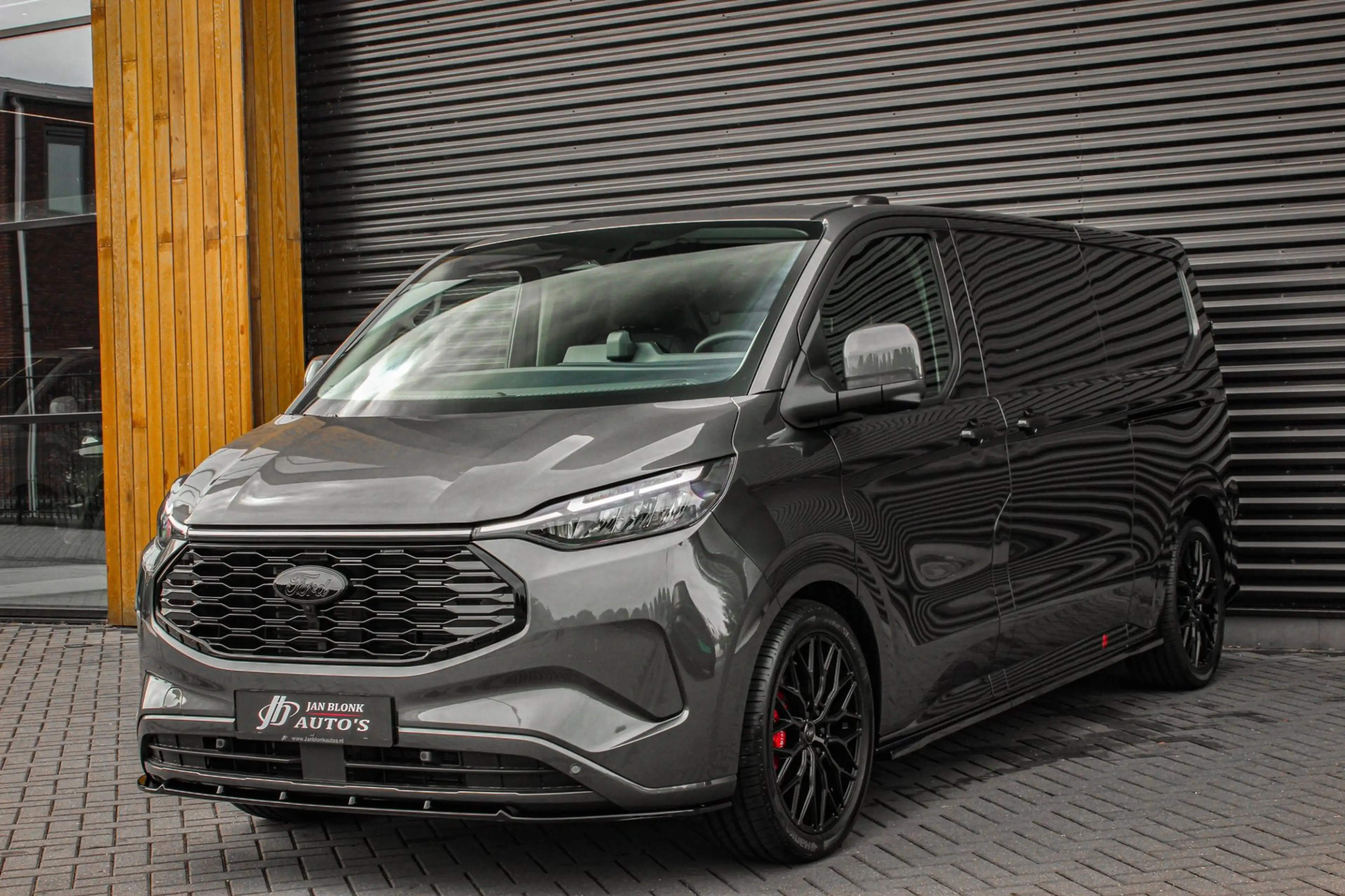 Ford E-Transit Cust. L2H1 Limited 71kWh 218PK 3-ZITS / JB-EDITON — photo 11