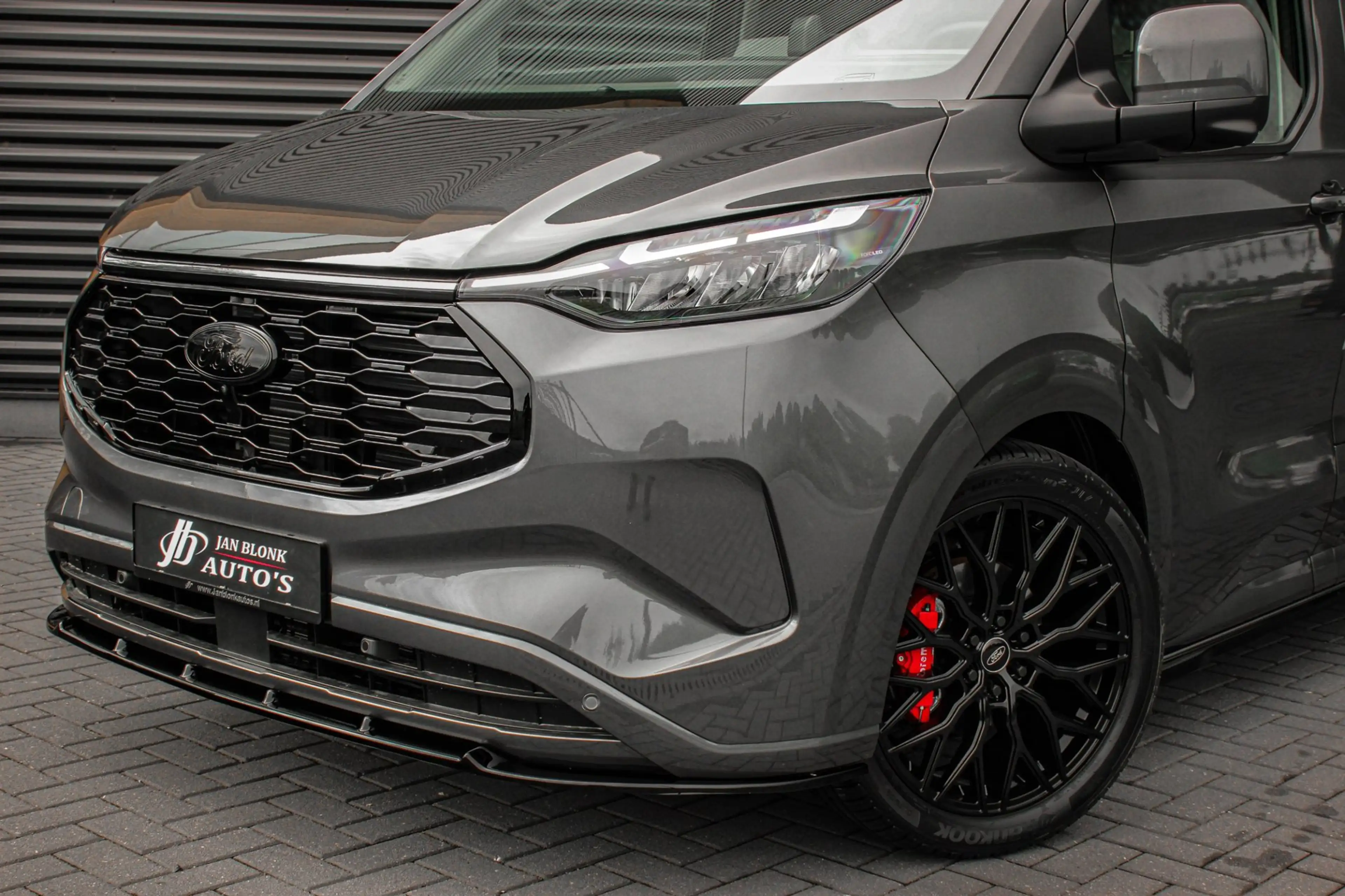 Ford E-Transit Cust. L2H1 Limited 71kWh 218PK 3-ZITS / JB-EDITON — photo 32