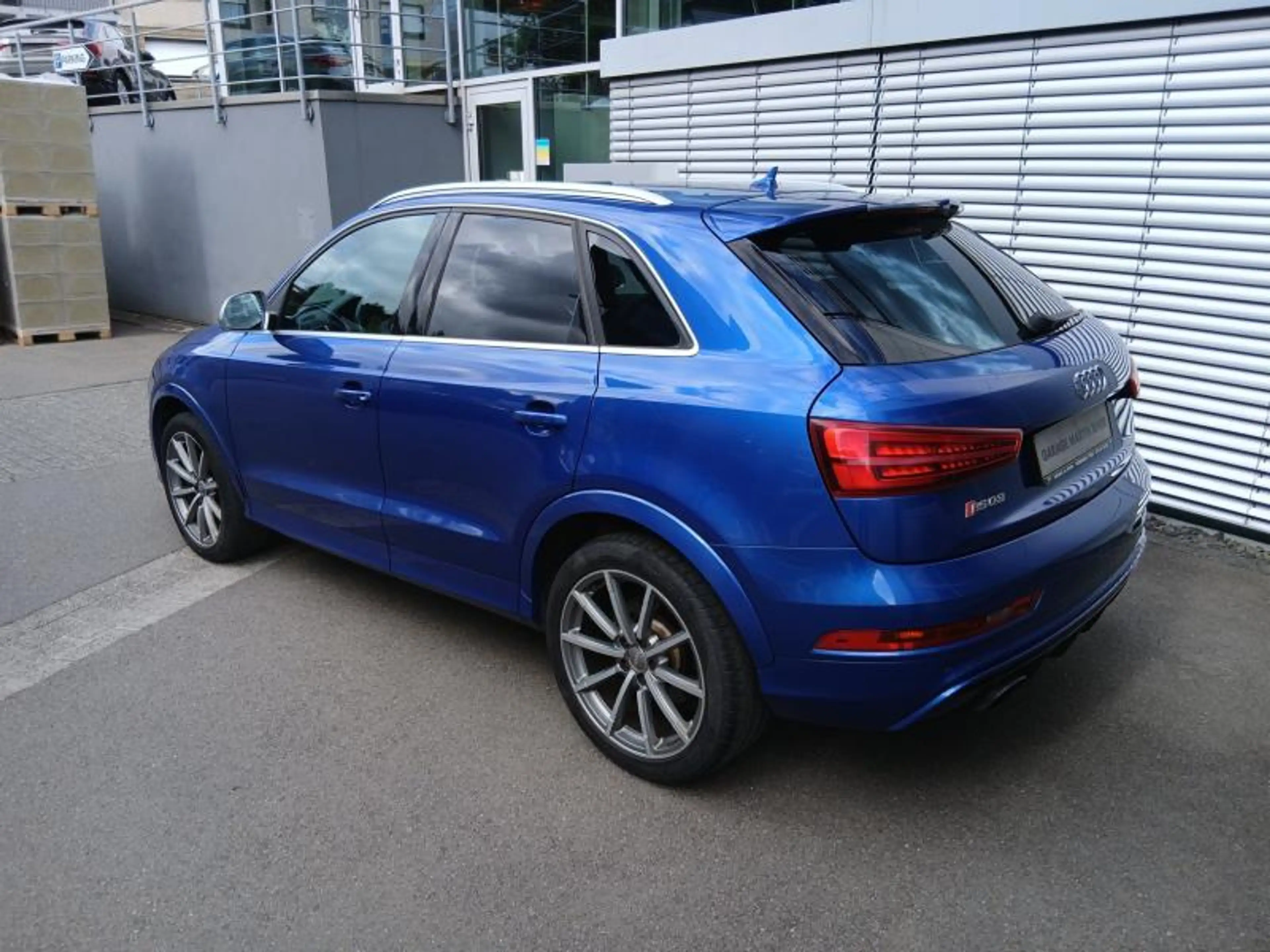 Audi RS Q3 2.5 TFSI quattro s-tronic — photo 2