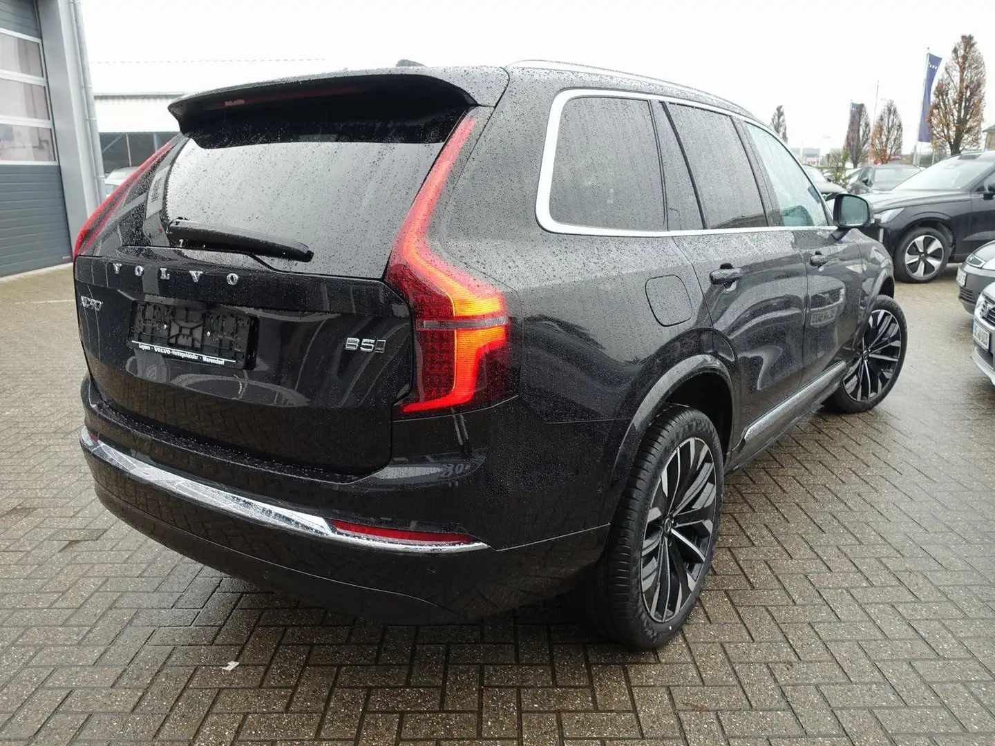 Volvo XC90 Plus Bright B5 AWD Mild-Hybrid PANO/360°KAM Schwarz - 2
