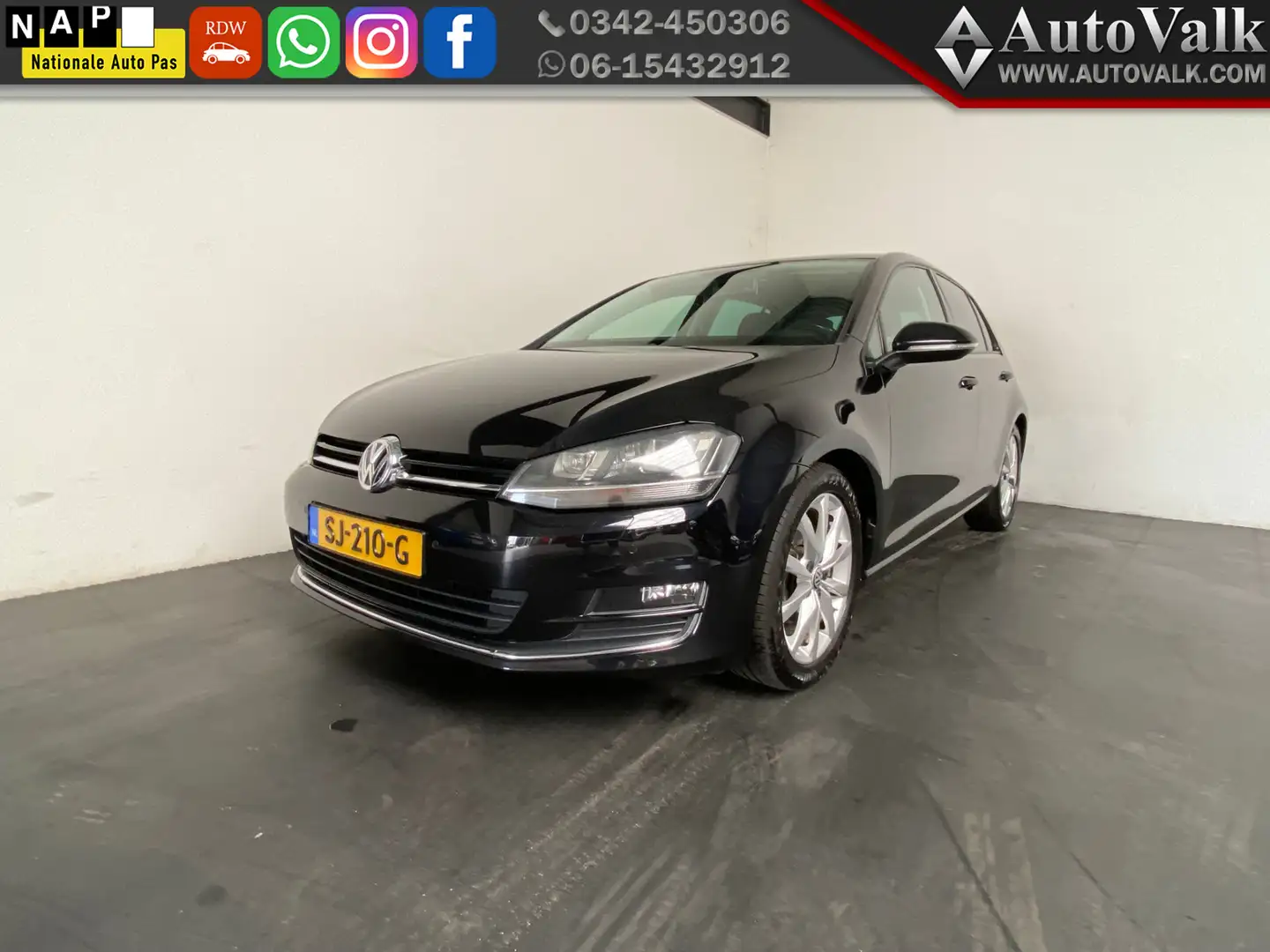 Volkswagen Golf 1.4 TSI Highline Black - 1