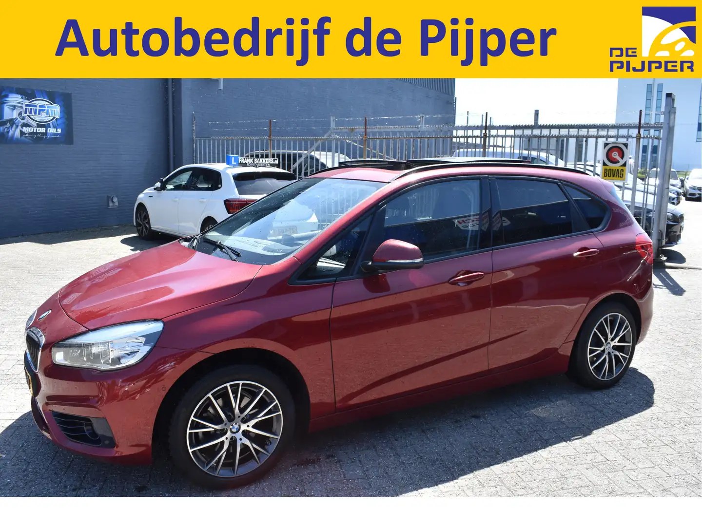 BMW 218 2-serie Active Tourer, BOEKJES,NAP EN ONDERHOUDSHI Rood - 1