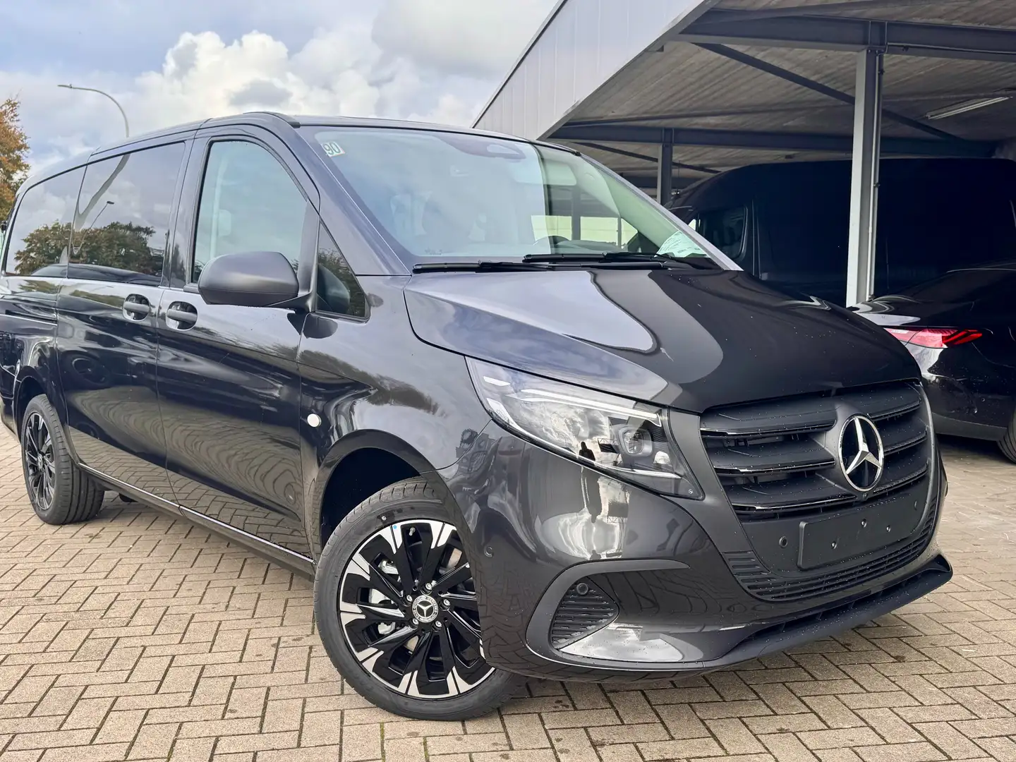 Mercedes-Benz Vito 119 L2 Lichte vracht / 52.397+BTW /trekhaak 2500kg Gri - 1