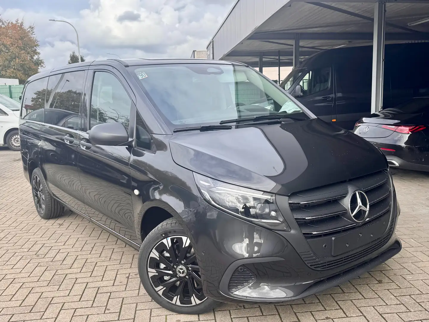 Mercedes-Benz Vito 119 L2 Lichte vracht / 52.397+BTW /trekhaak 2500kg Gri - 2