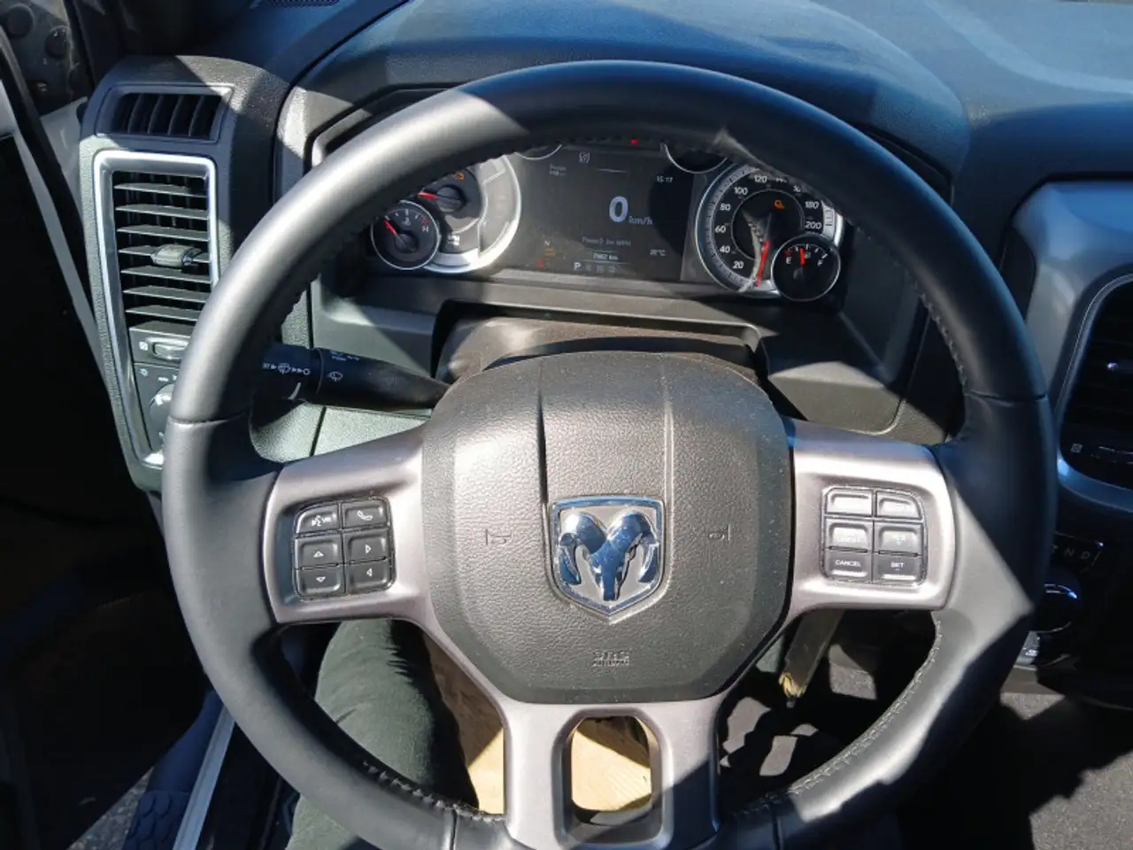 RAM 1500 fotografie RAM 1500
