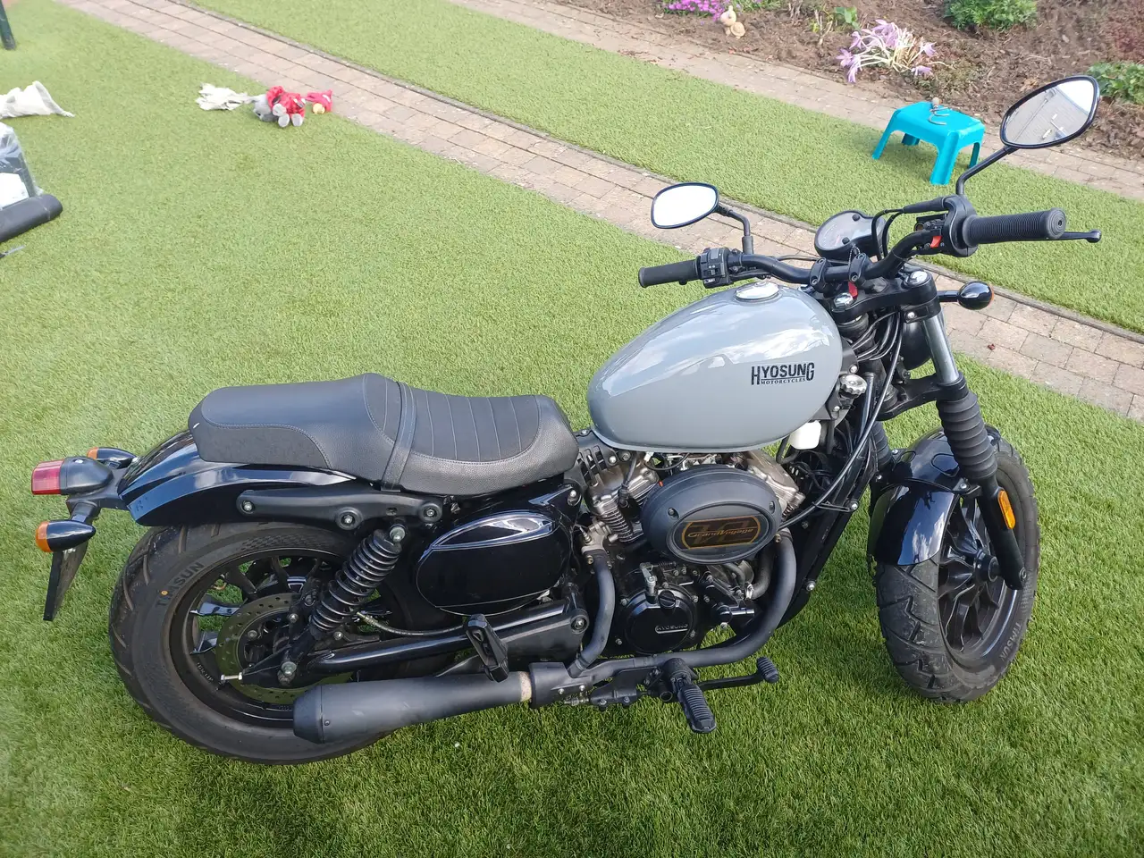 Hyosung Aquila 125