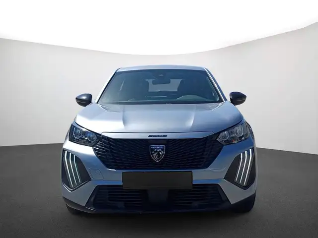 Peugeot 2008 view 2