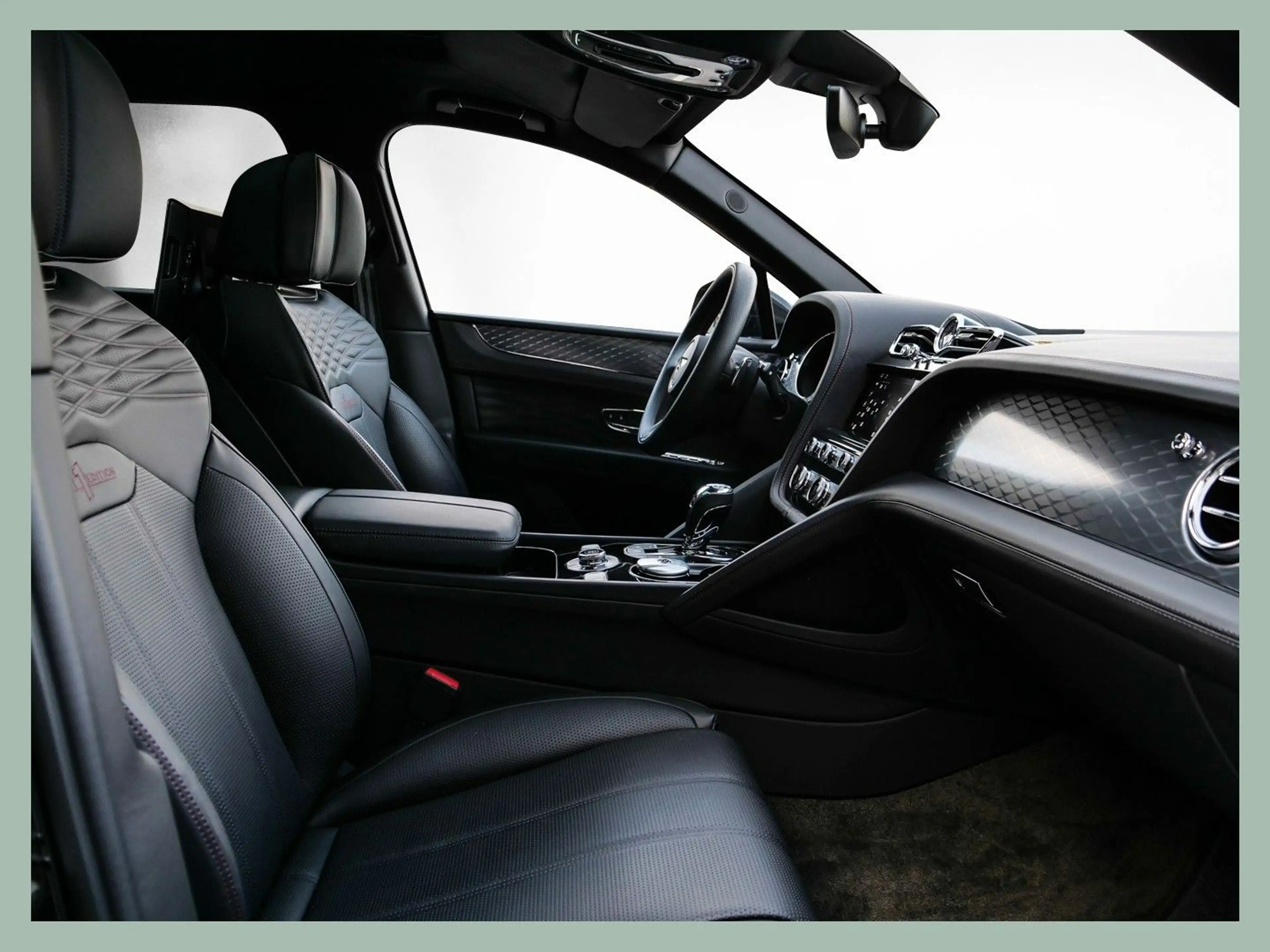 Bentley Bentayga EWB Azure V8/Airline-Seats*Naim*AHK*PPF — photo 9
