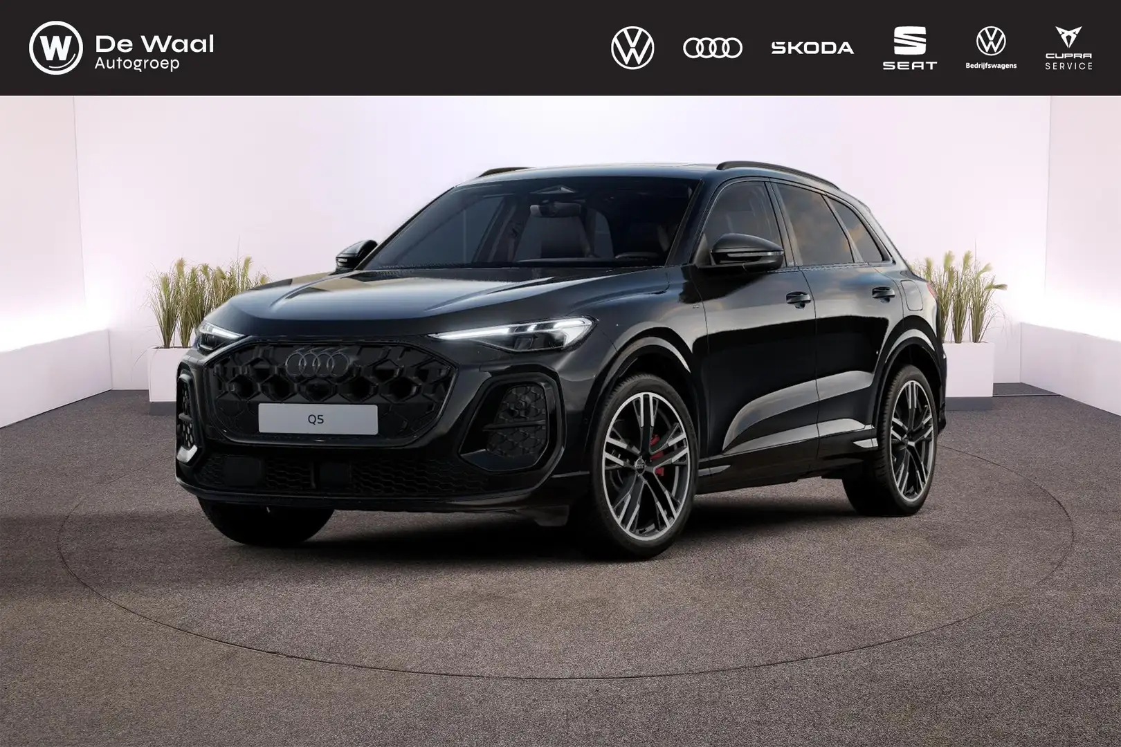 Audi Q5 S edition Competition 2.0 TFSI e S tronic Zwart - 1