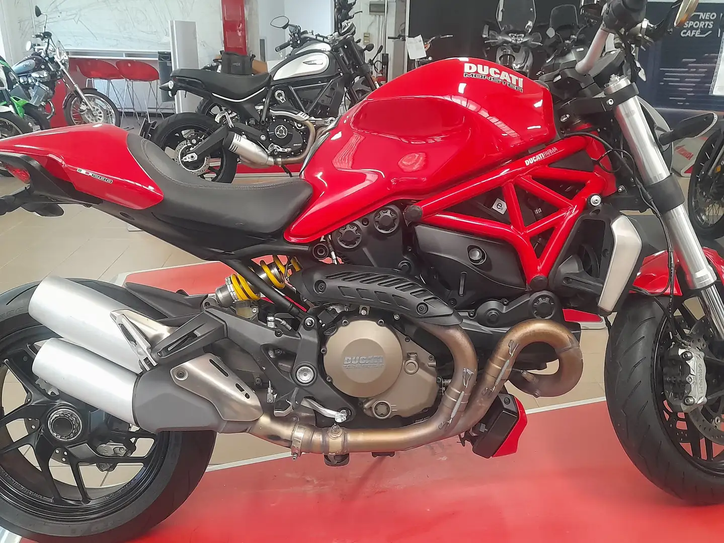 Ducati Monster 1200 Rosso - 1