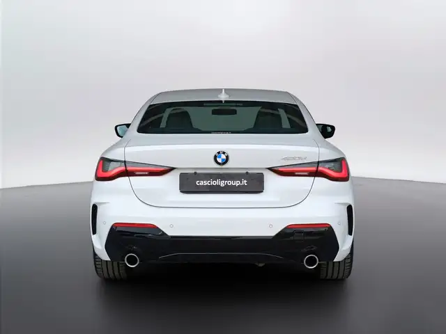 BMW 4 Series view 5