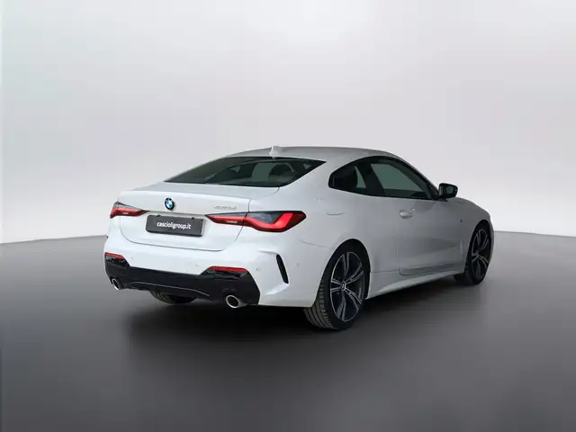 BMW 4 Series view 4